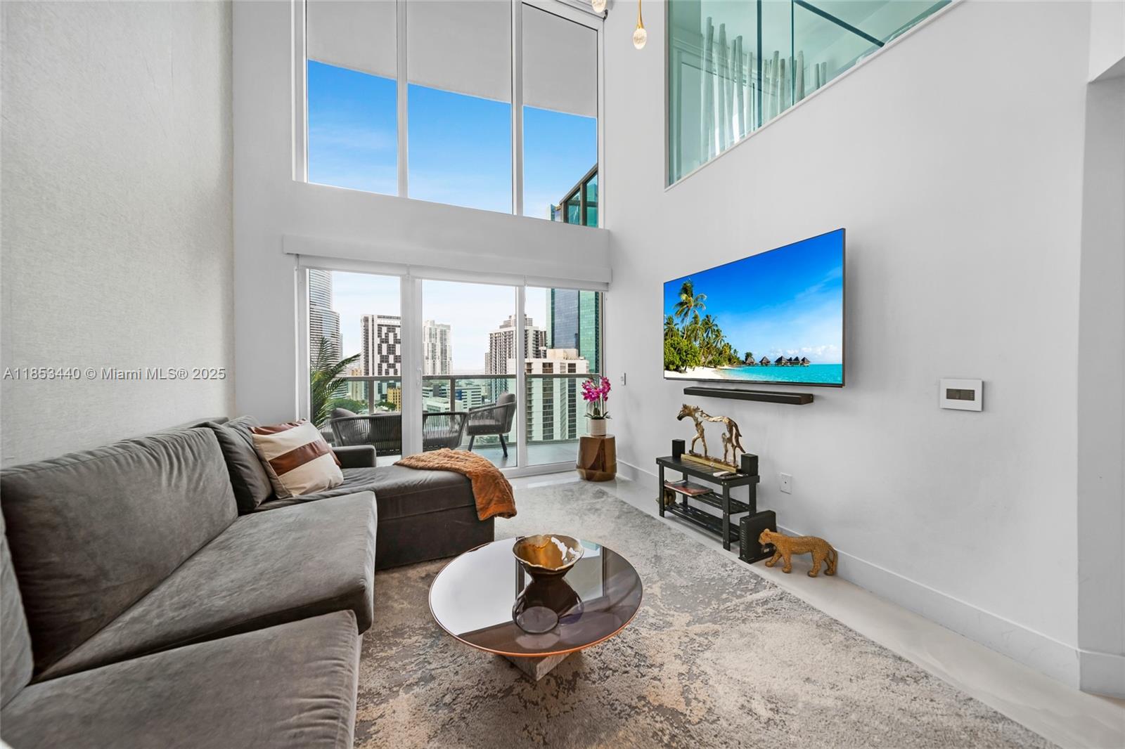 Condo for Rent in Miami, FL