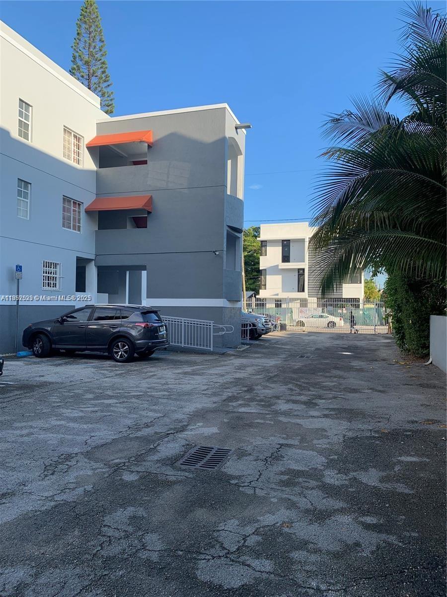 Property photo # 2
