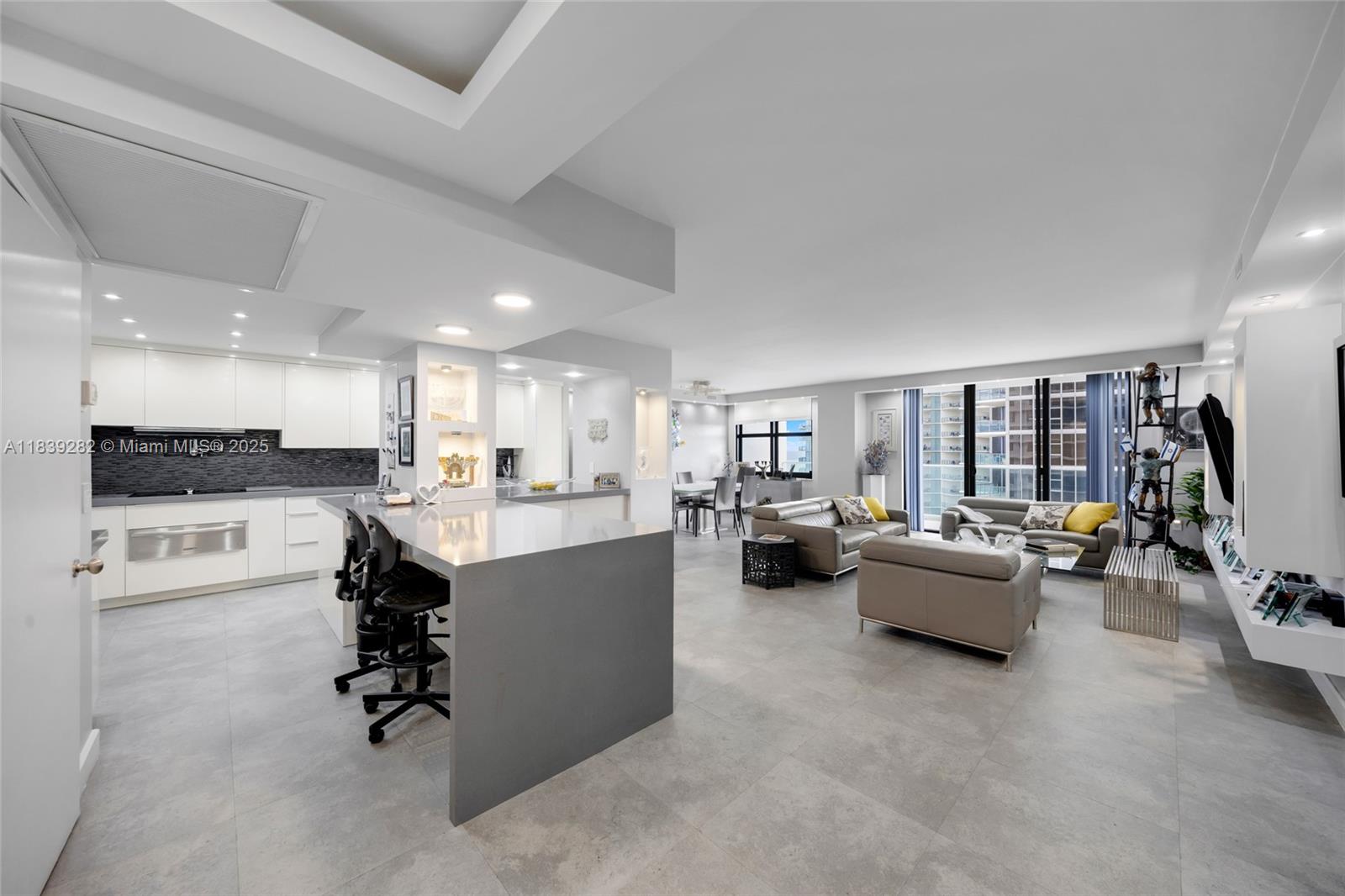 9801 Collins Ave Unit 16 U, Bal Harbour, Florida 33154