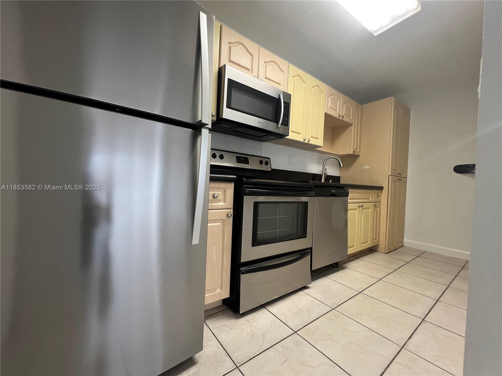Property photo # 9