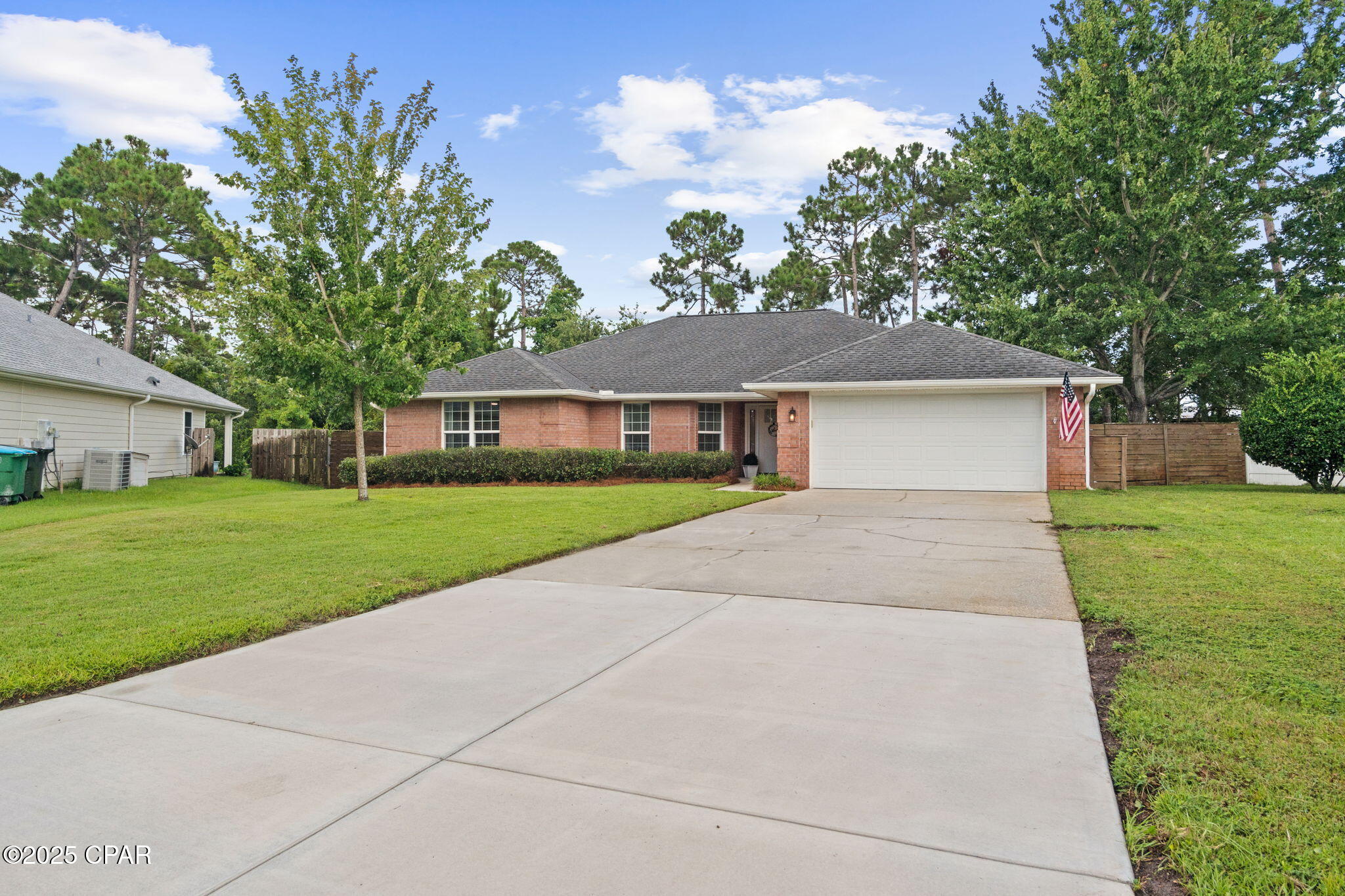 Image 2 For 427 Deep Forest Lane