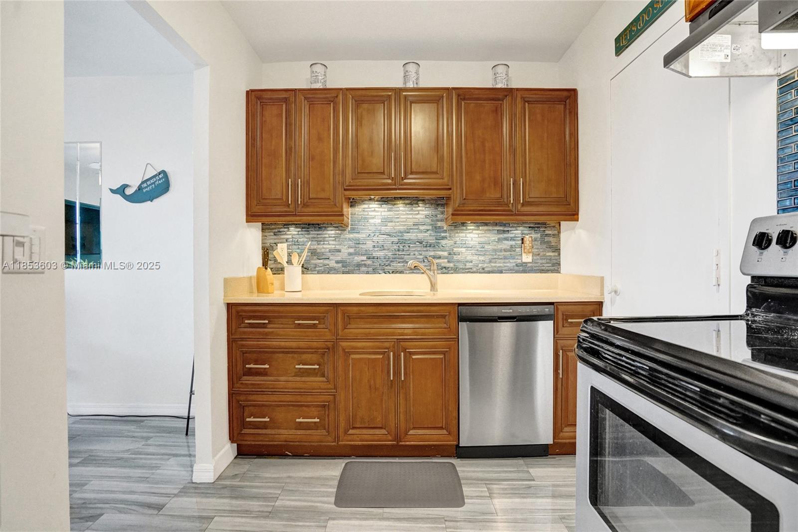 Property photo # 4