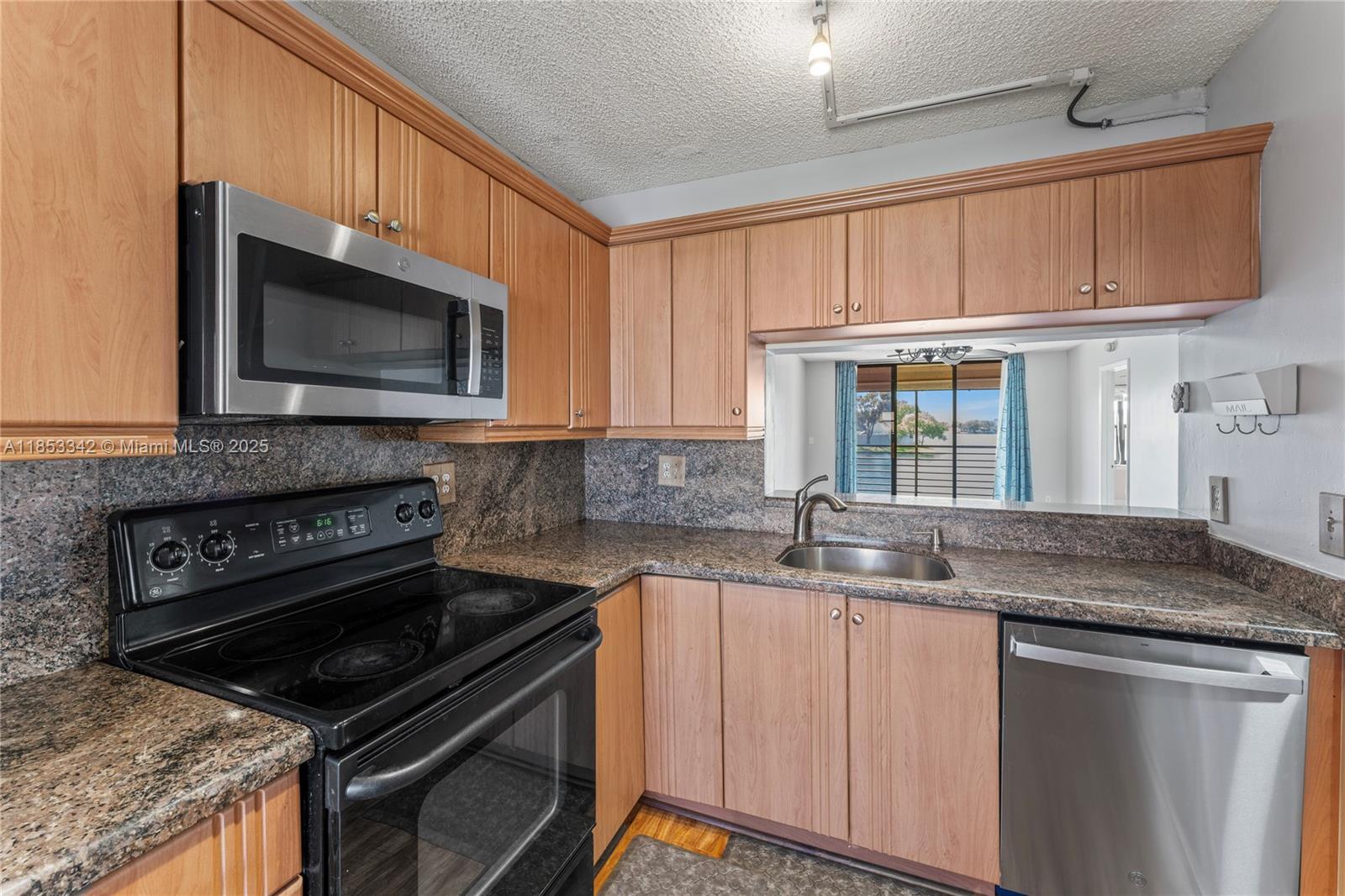 Property photo # 7