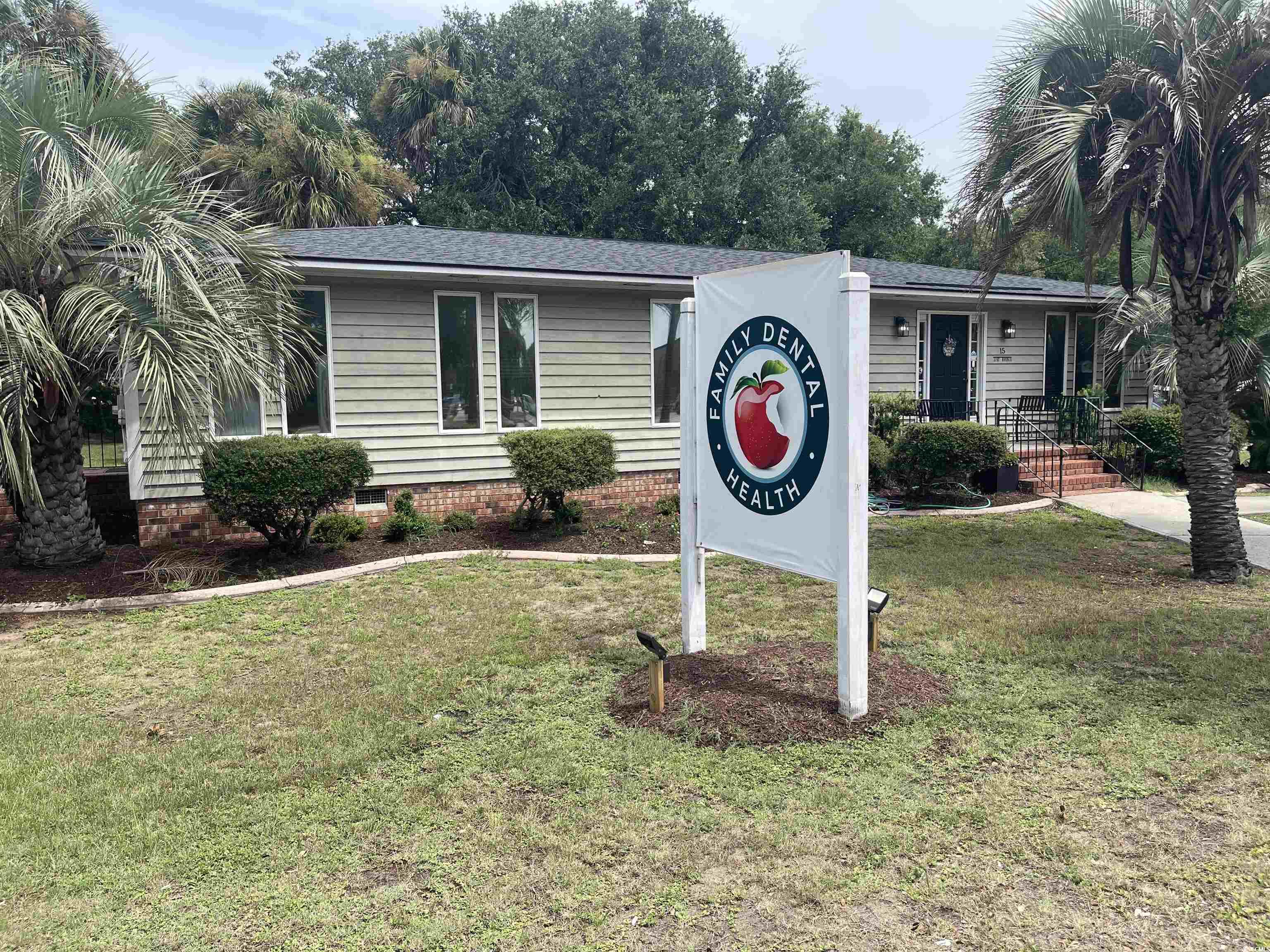 15 21st Ave Isle Of Palms, SC 29451
