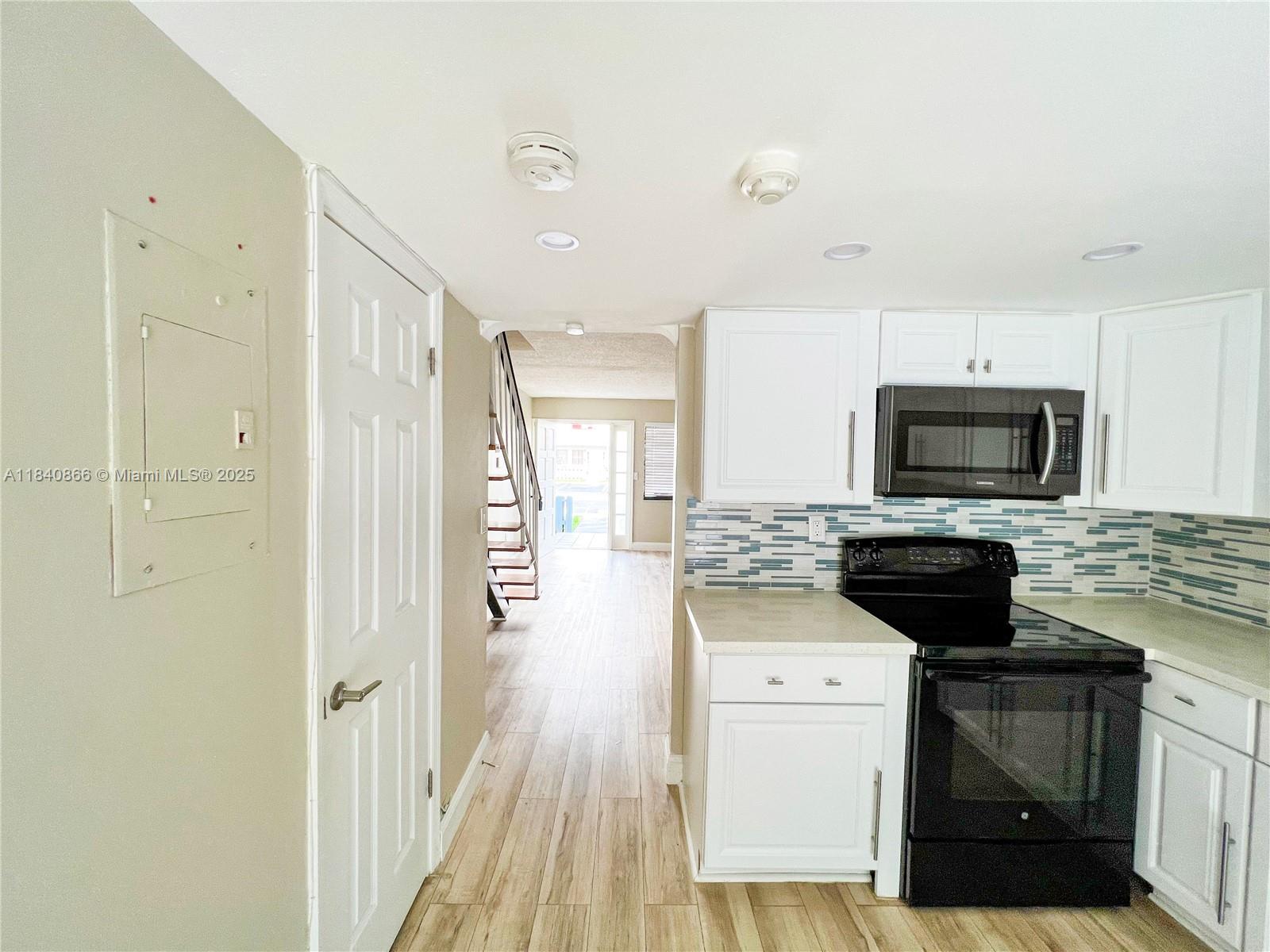 Property photo # 9