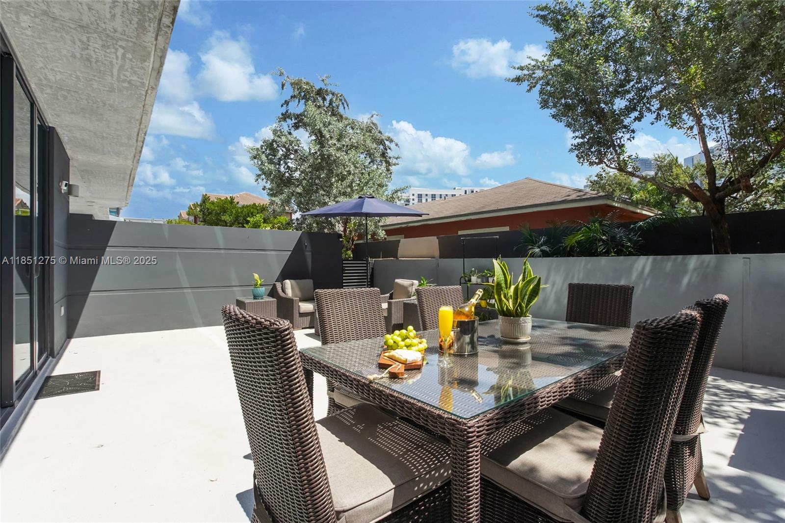 201 SW 17th Rd #311, Miami FL 33129