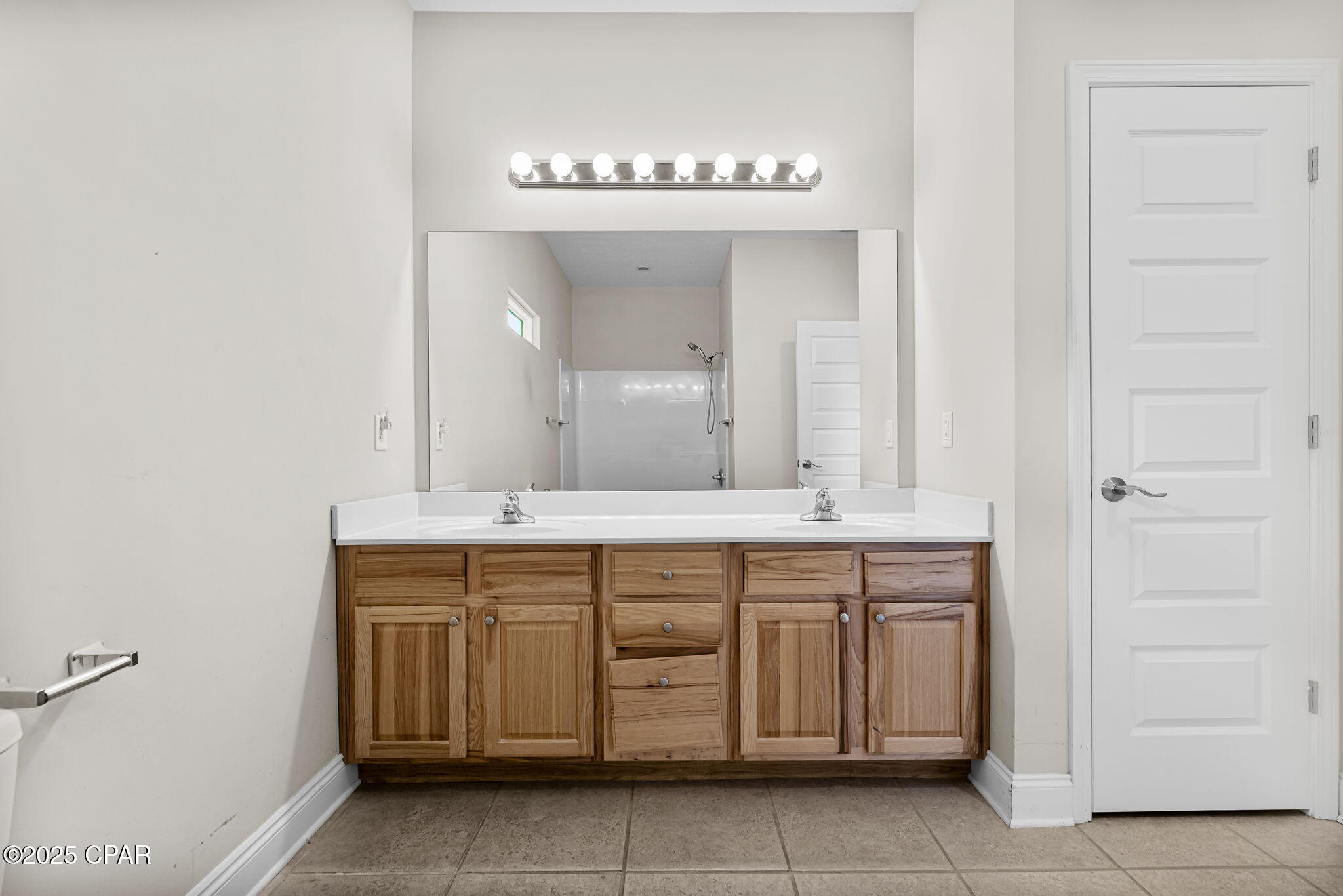 Image 11 For 8521 Hudson Road