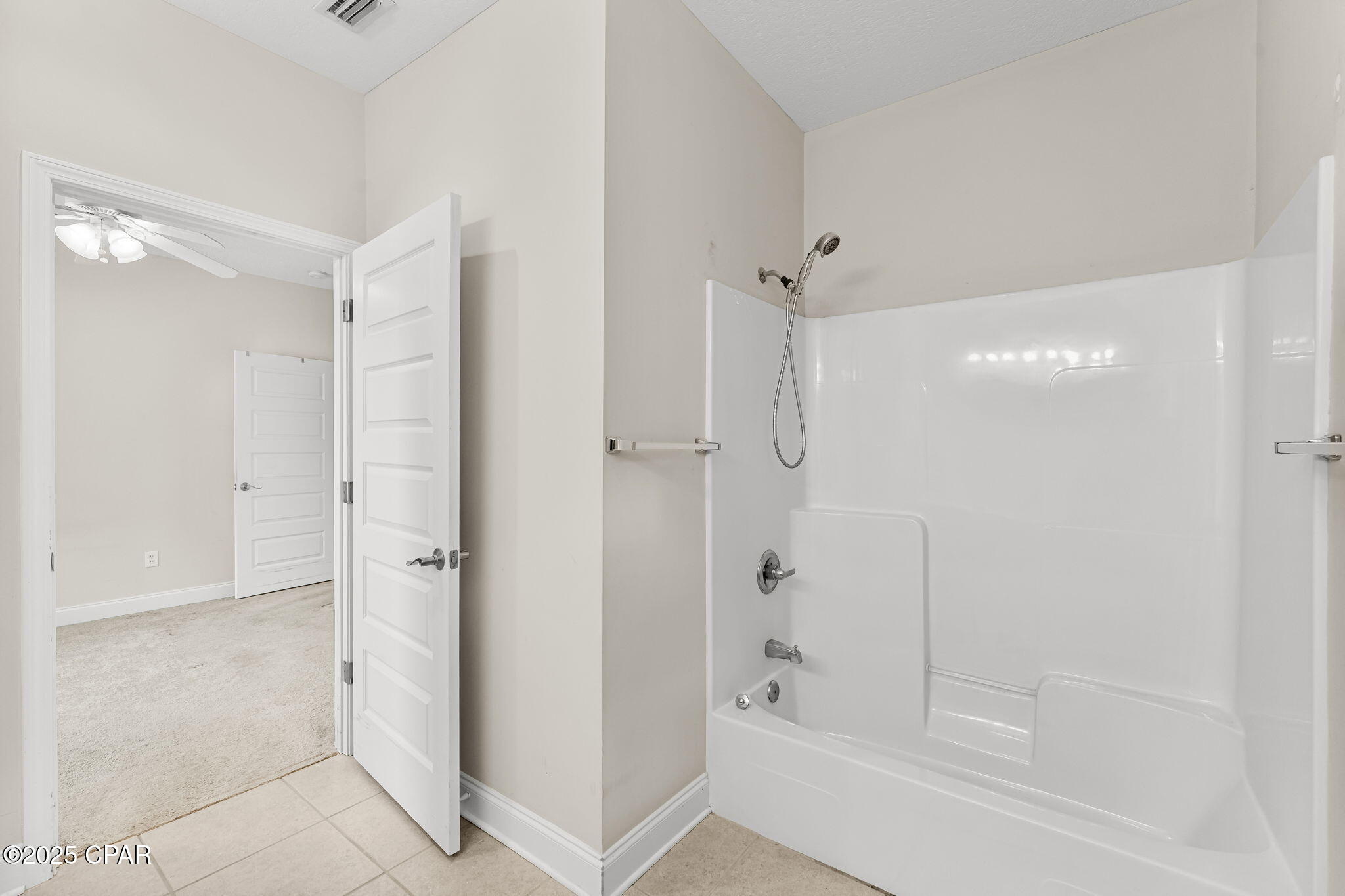Image 13 For 8521 Hudson Road