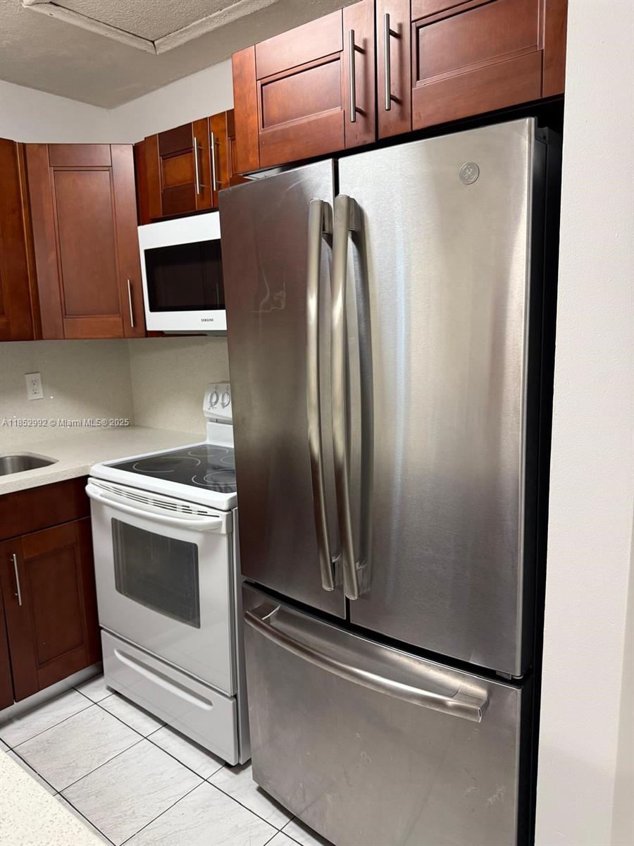 Property photo # 9