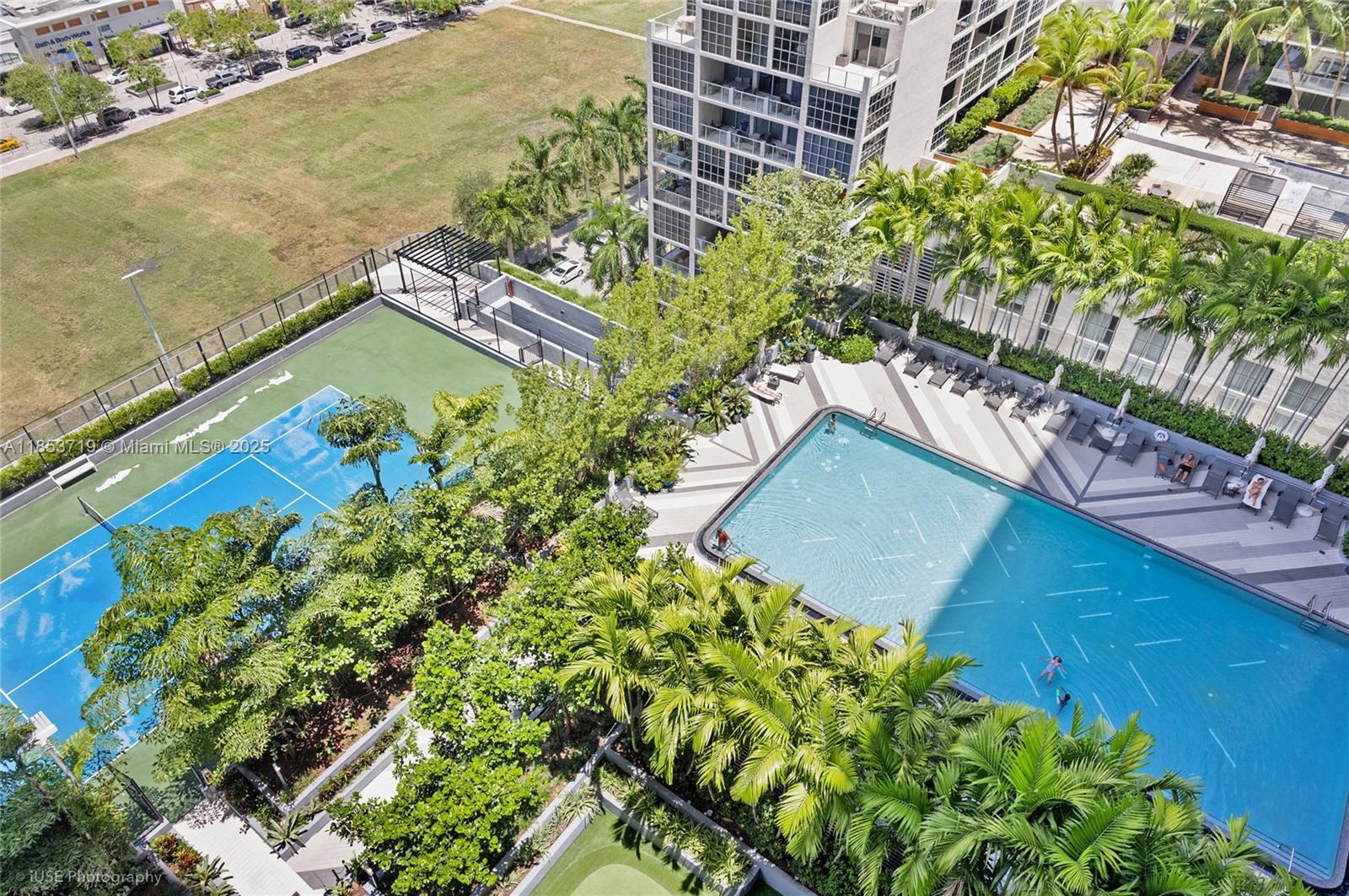 121 NE 34th St #1715, Miami FL 33137
