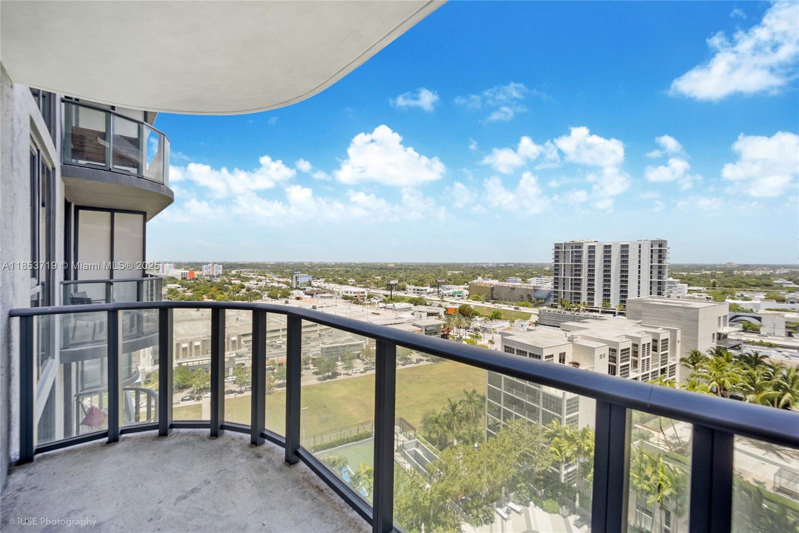 121 NE 34th St #1715, Miami FL 33137