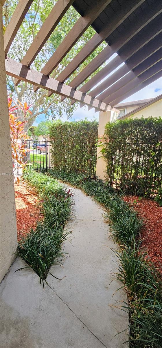 Property photo # 4