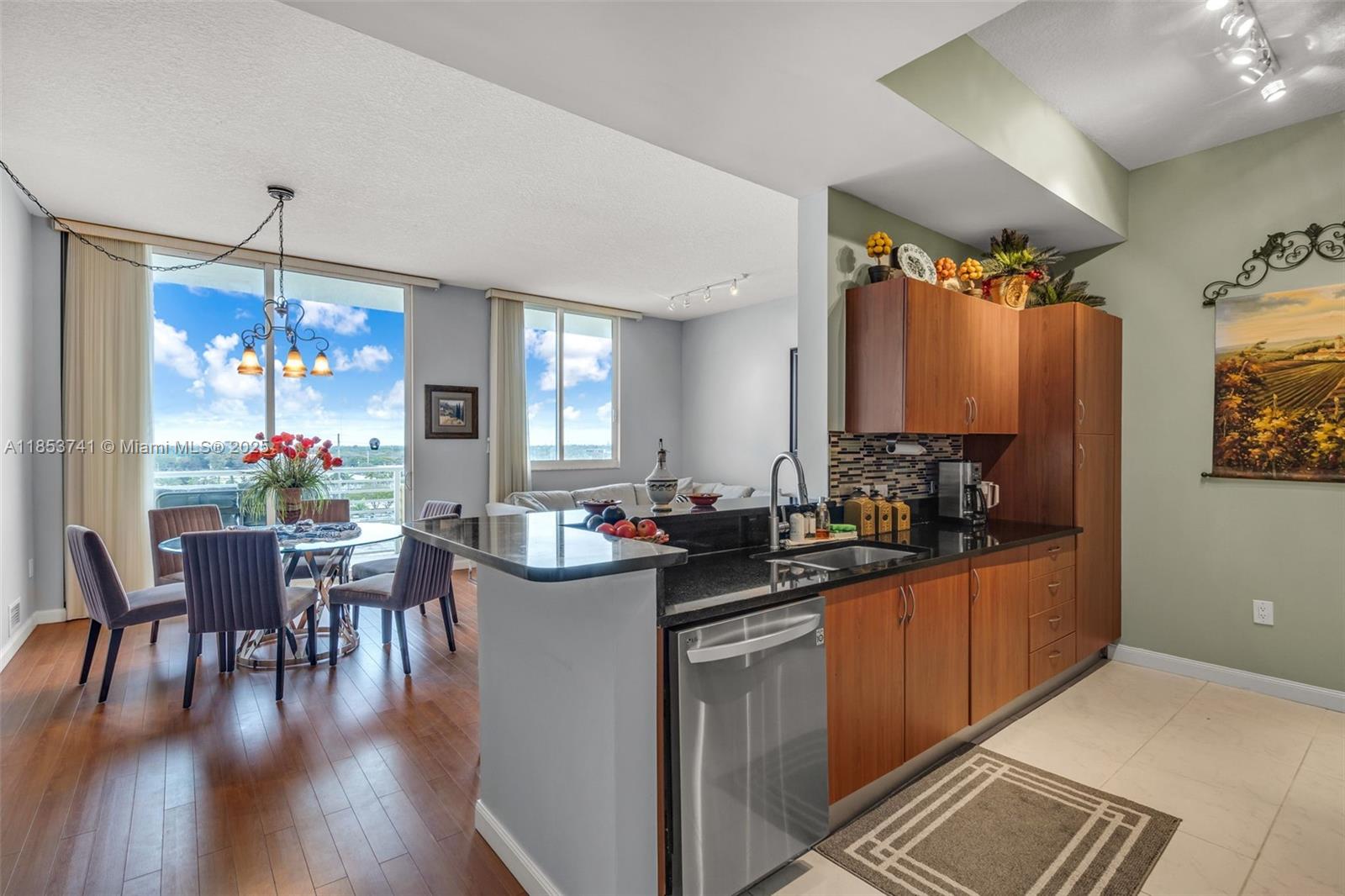 Property photo # 9