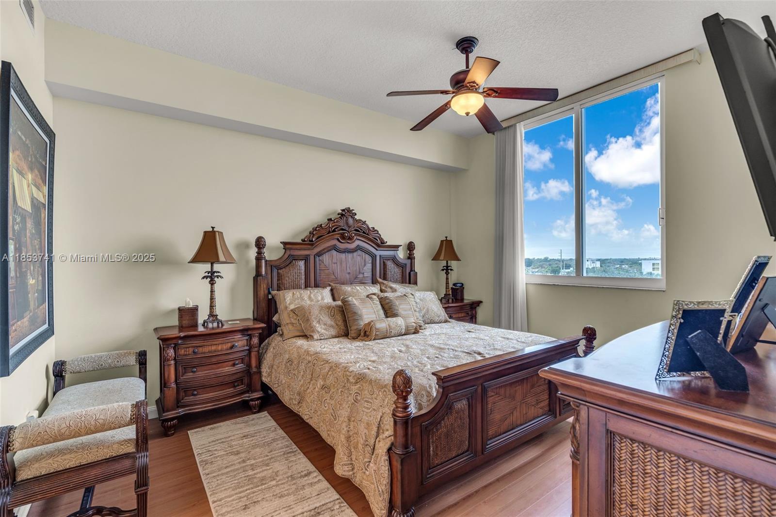 Property photo # 4