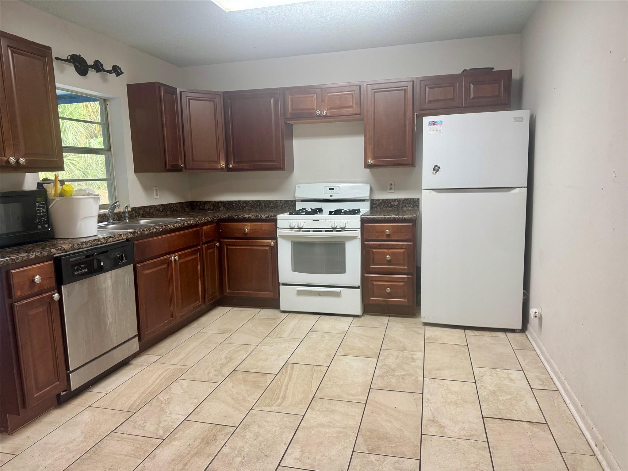 Homes for sale in Boynton Beach, FL | 2896 Se 1St Ct, Boynton Beach, FL 33435 | MLS# F10518897