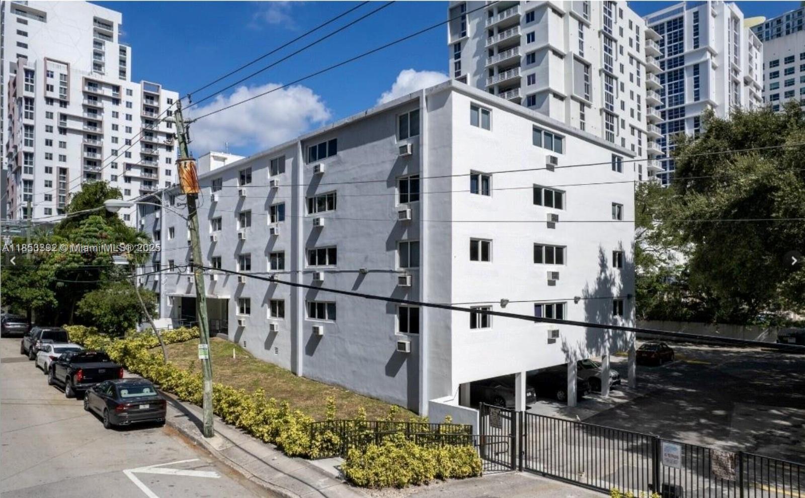 Property photo # 9