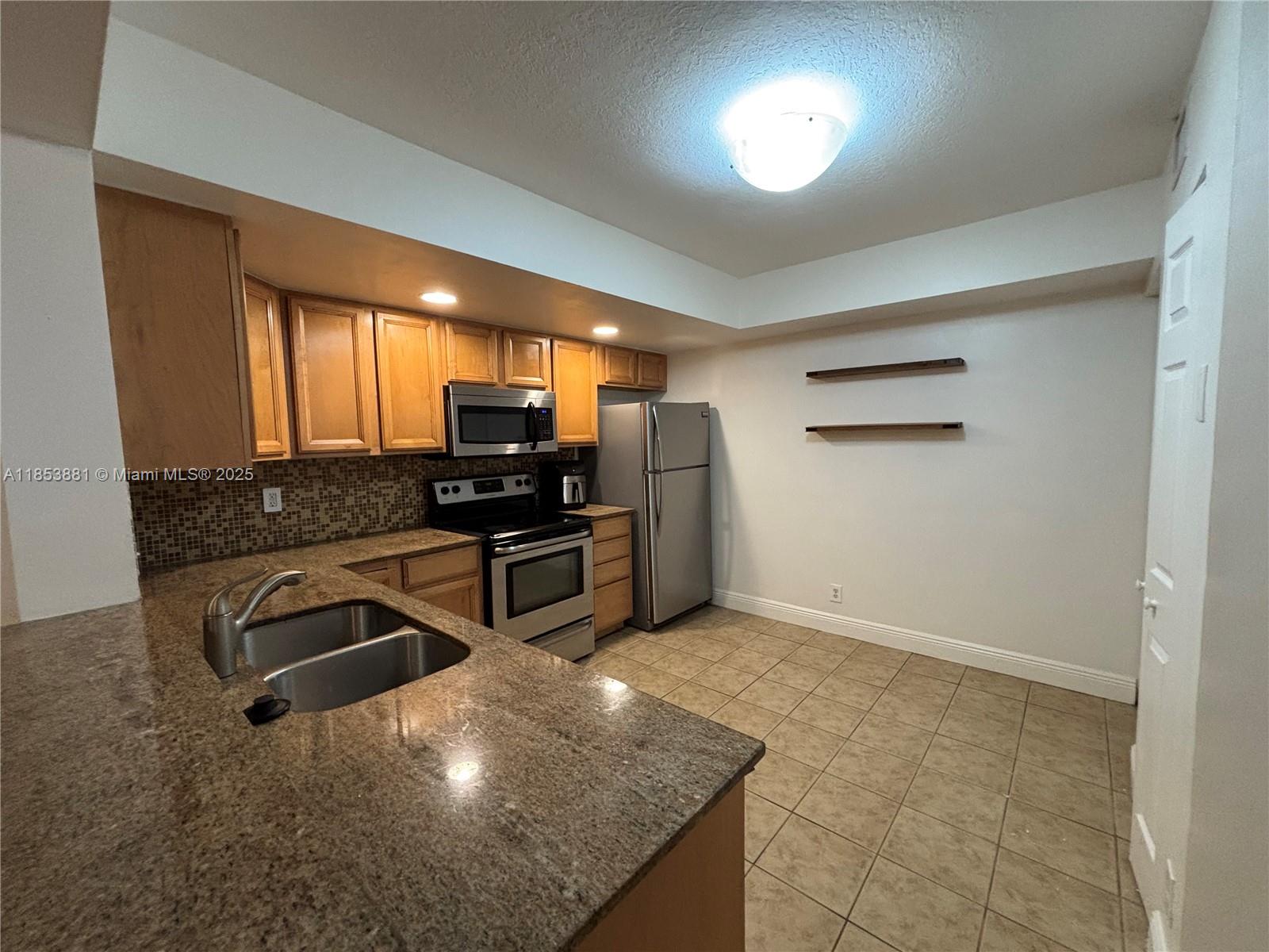 Property photo # 6