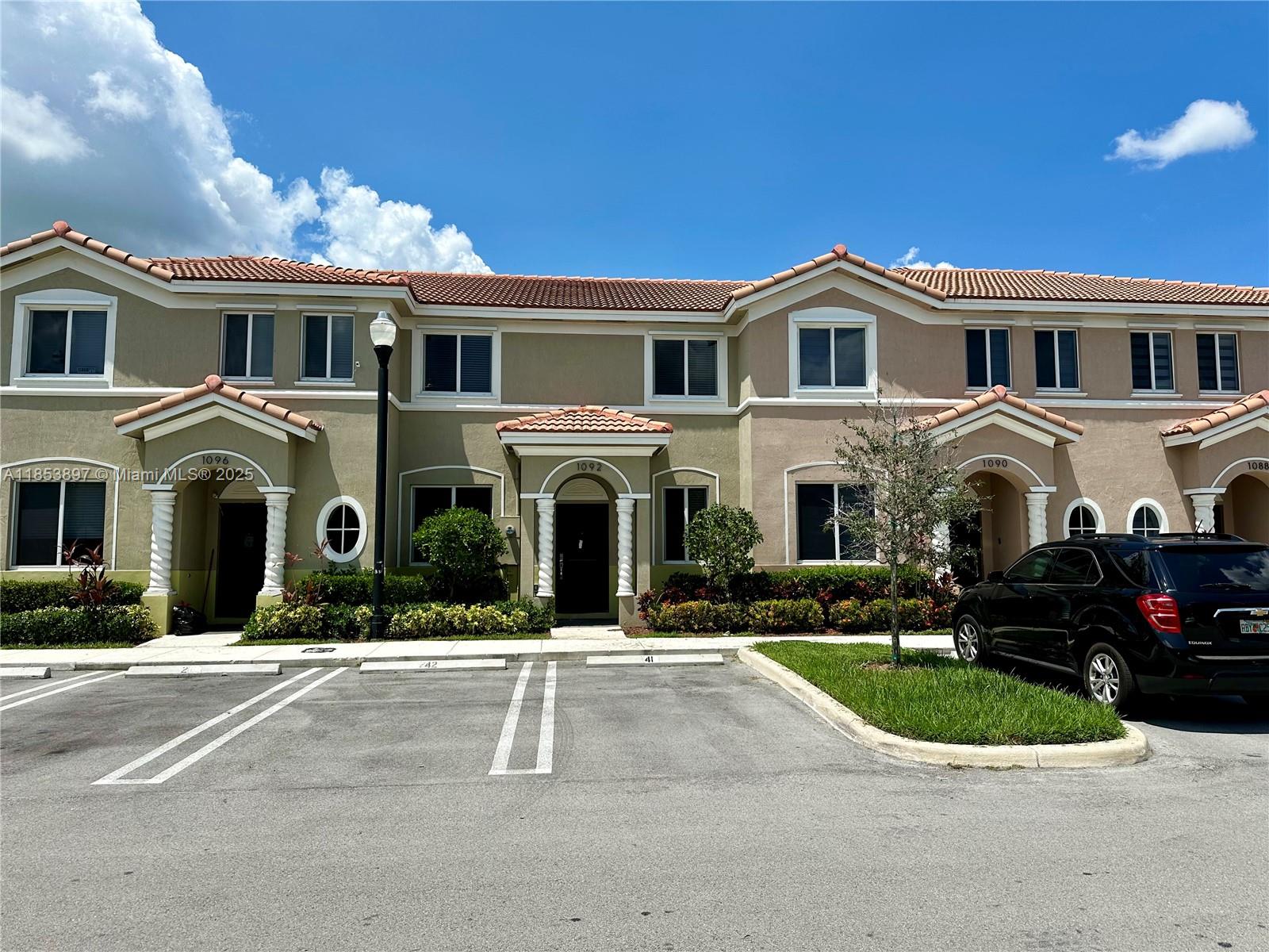 ONLY 1st MONTH RENTAL AND 1 MONTH SECURITY DEPOSIT! Spacious 3/2.5 townhome. Towns at Seascape is a gate community conveniently situated between Miami and the Keys. Amenities include kid's playground, pool, and 24 hr security. 2 parking space just in front.  All information is approximate and not warranted or guaranteed.