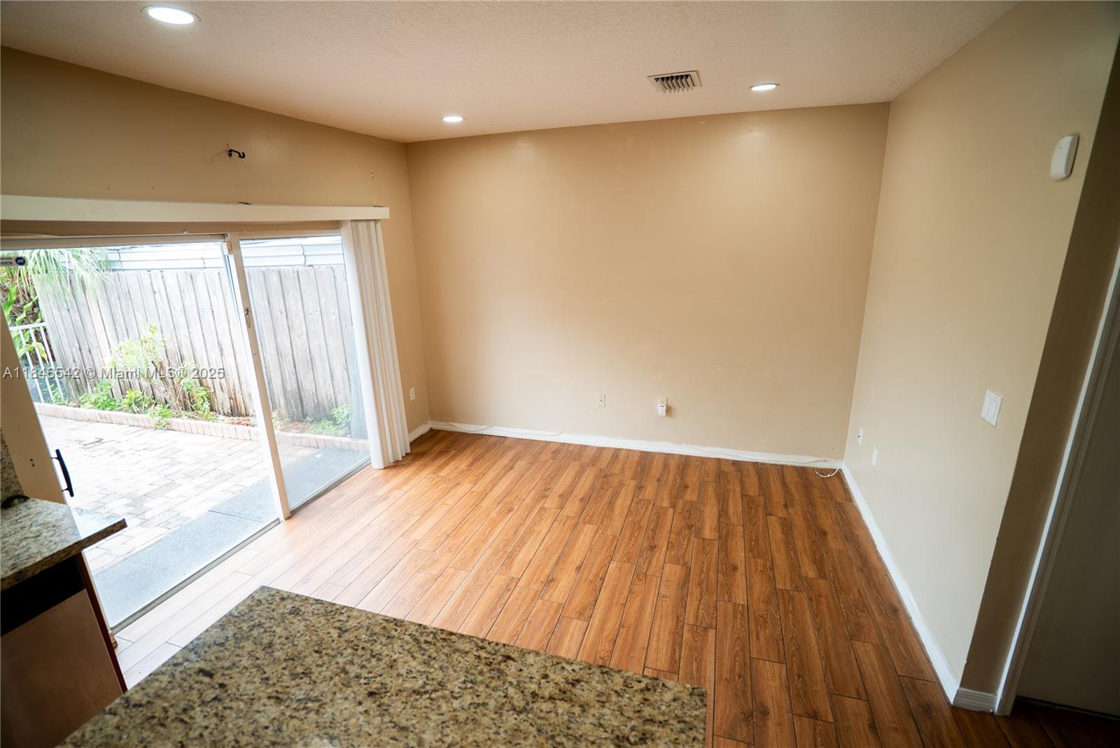 Property photo # 4