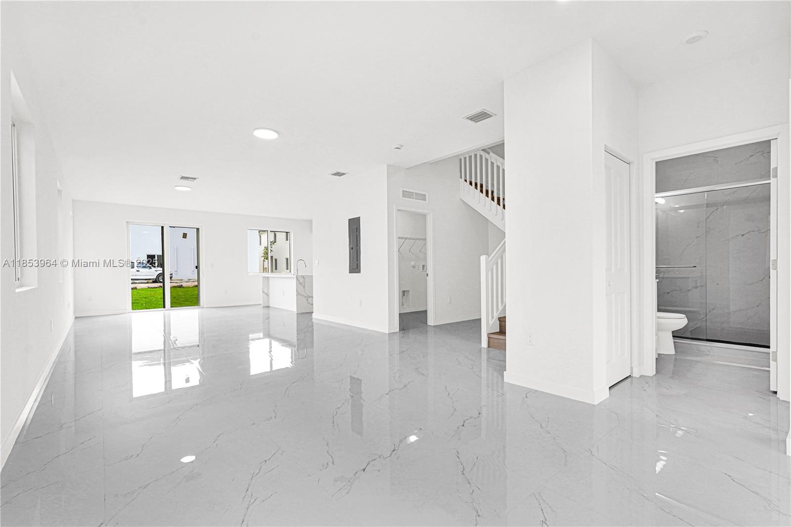 Property photo # 4