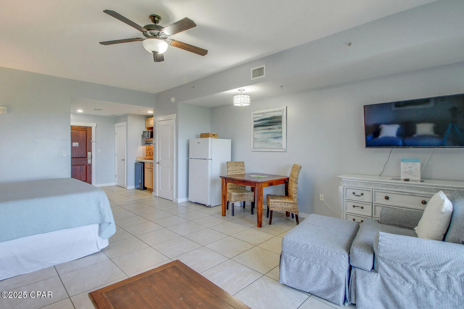 Image 4 For 15100 Front Beach Road 719