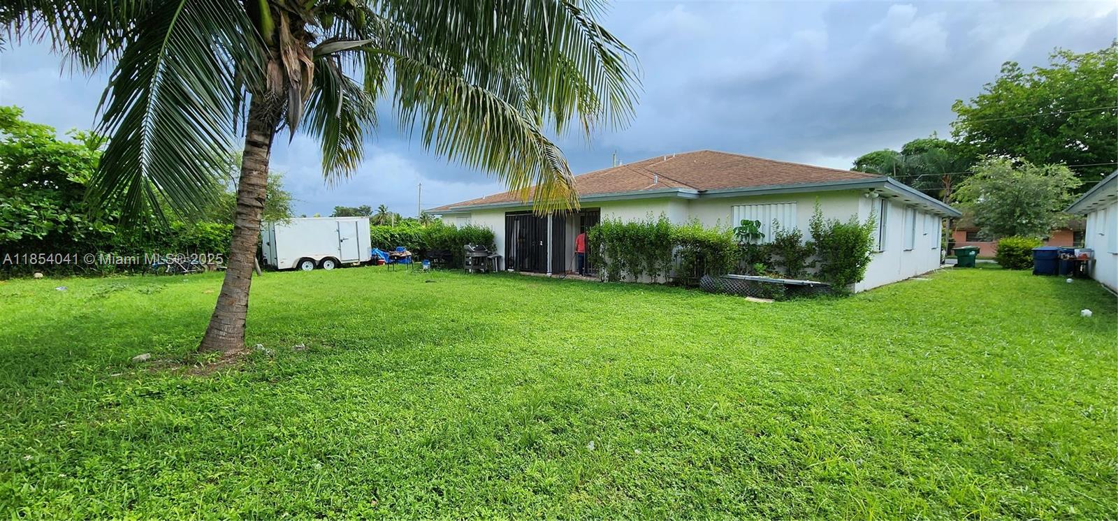 10380 NW 10th Ave 10380