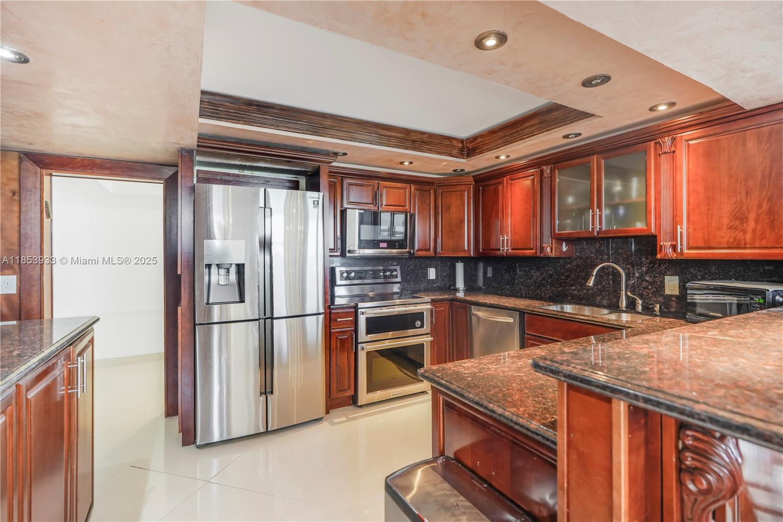 Property photo # 6