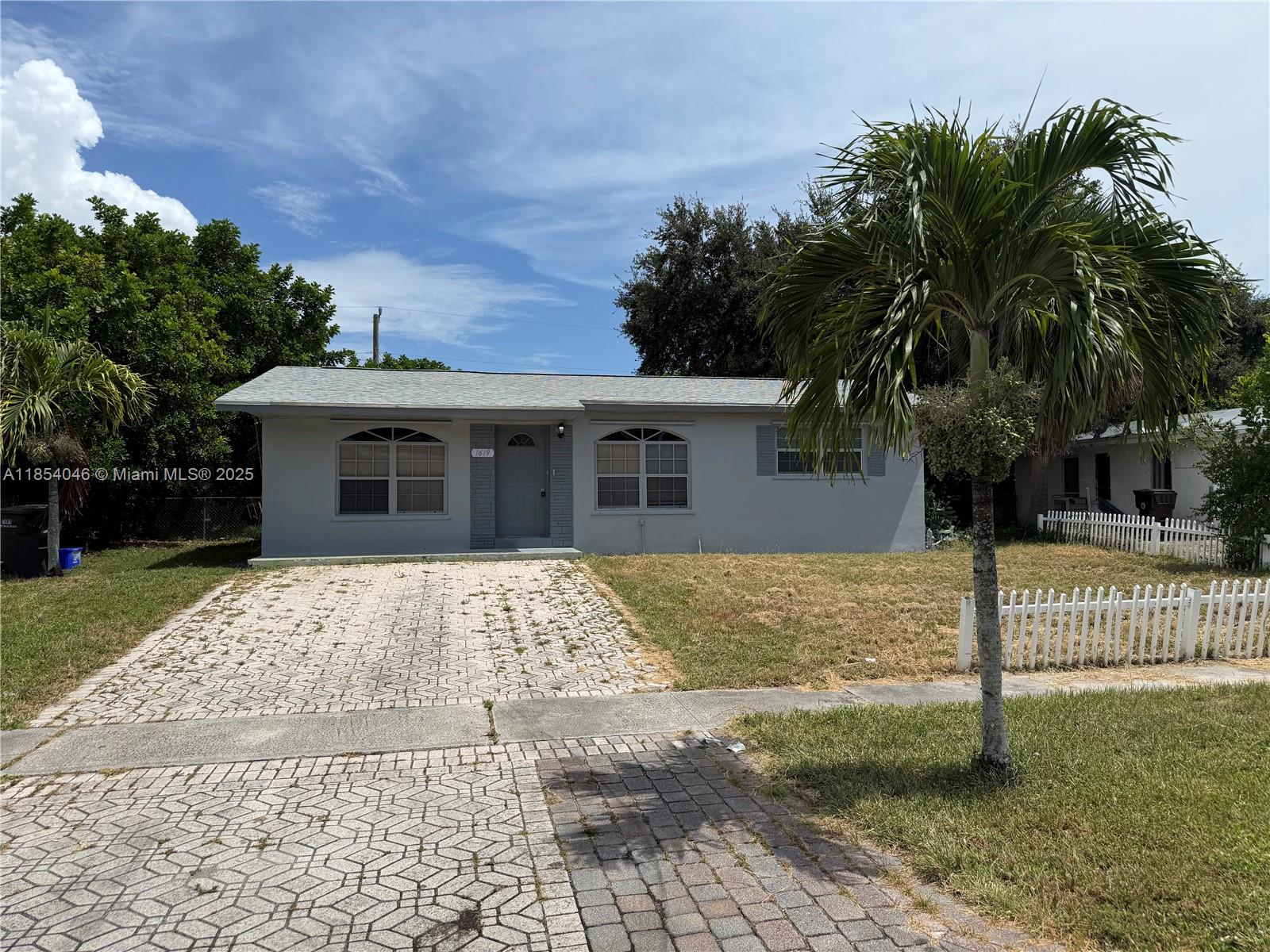 Property photo # 0