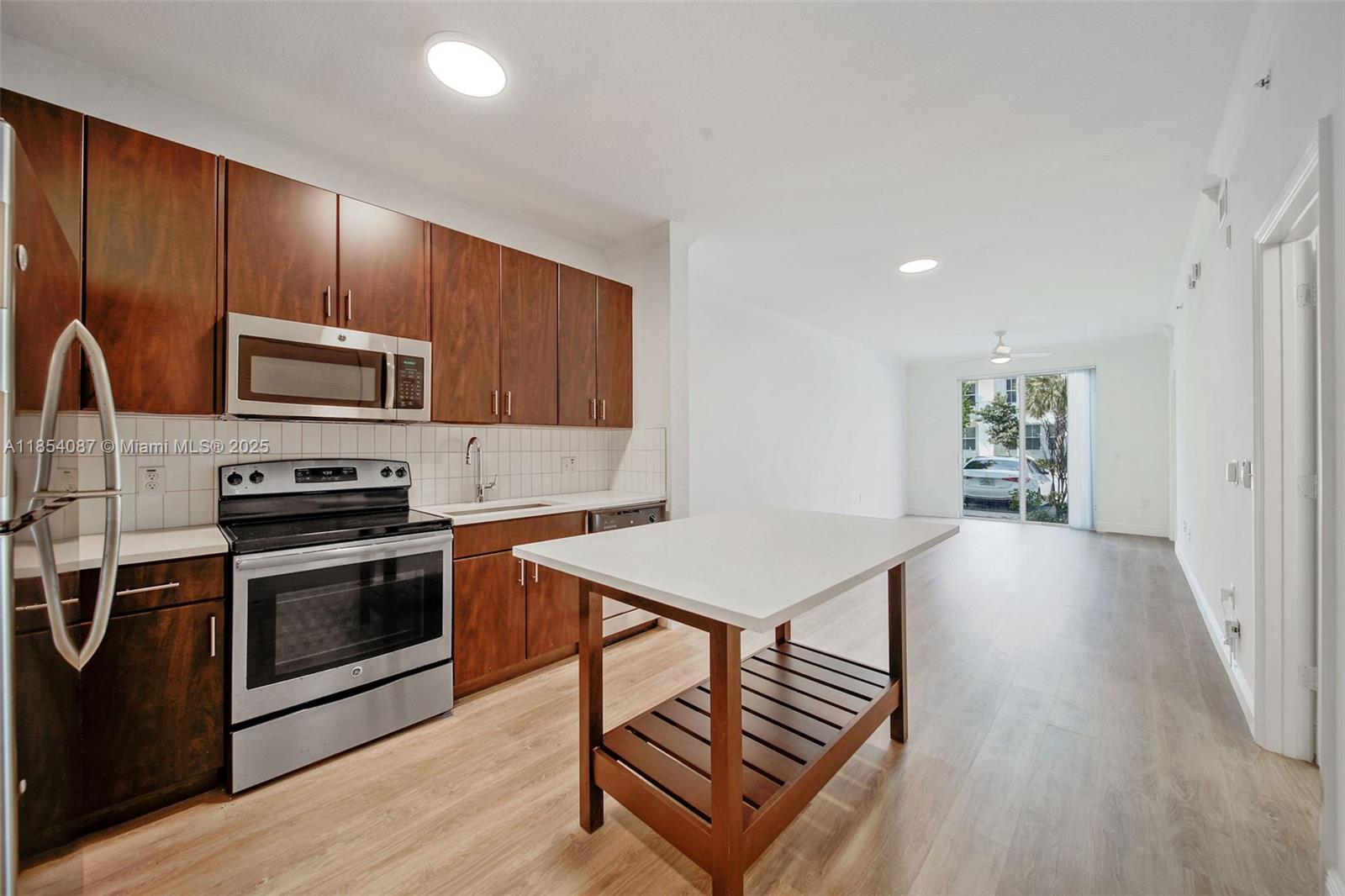 Property photo # 7