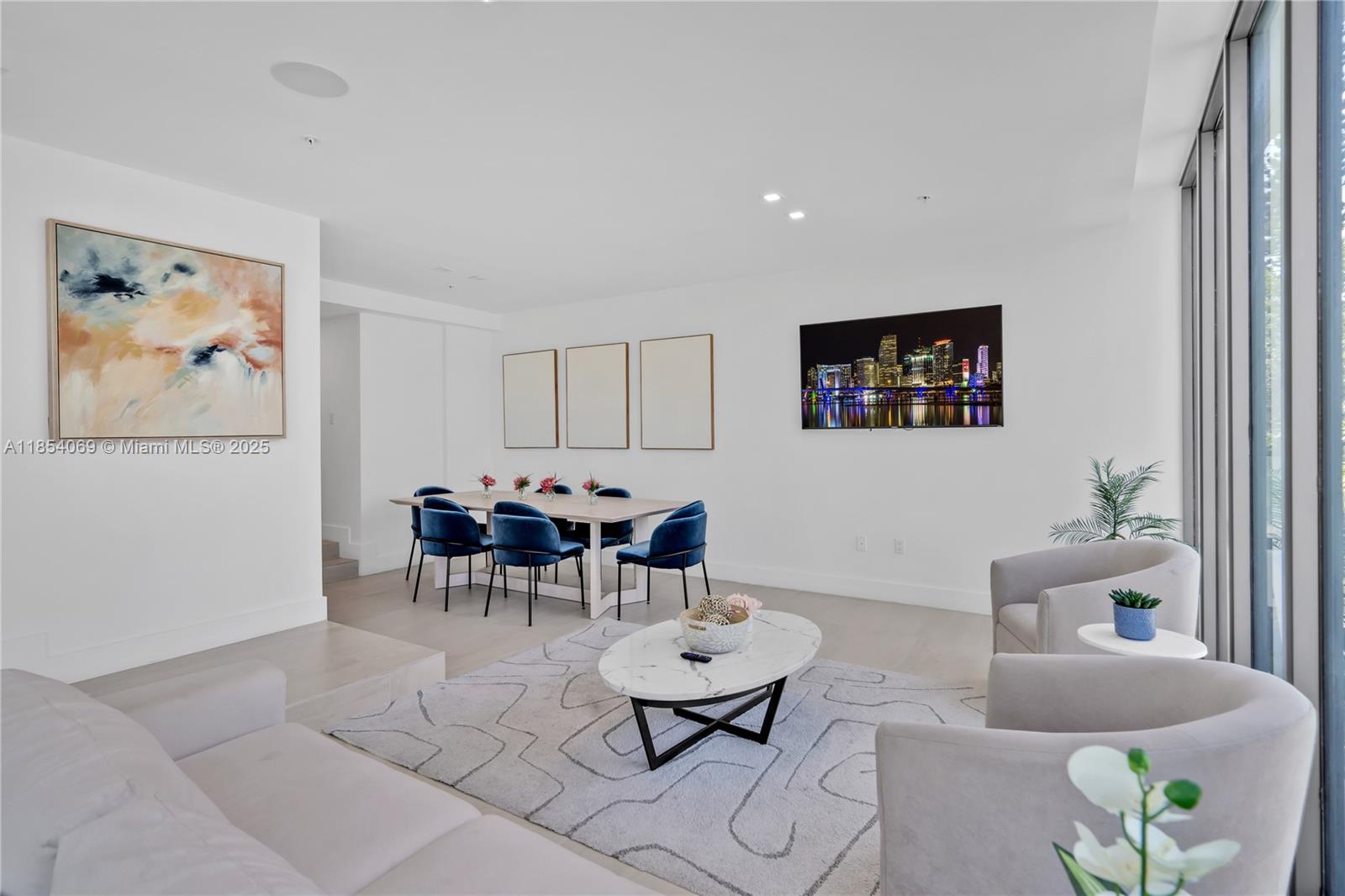 Property photo # 2