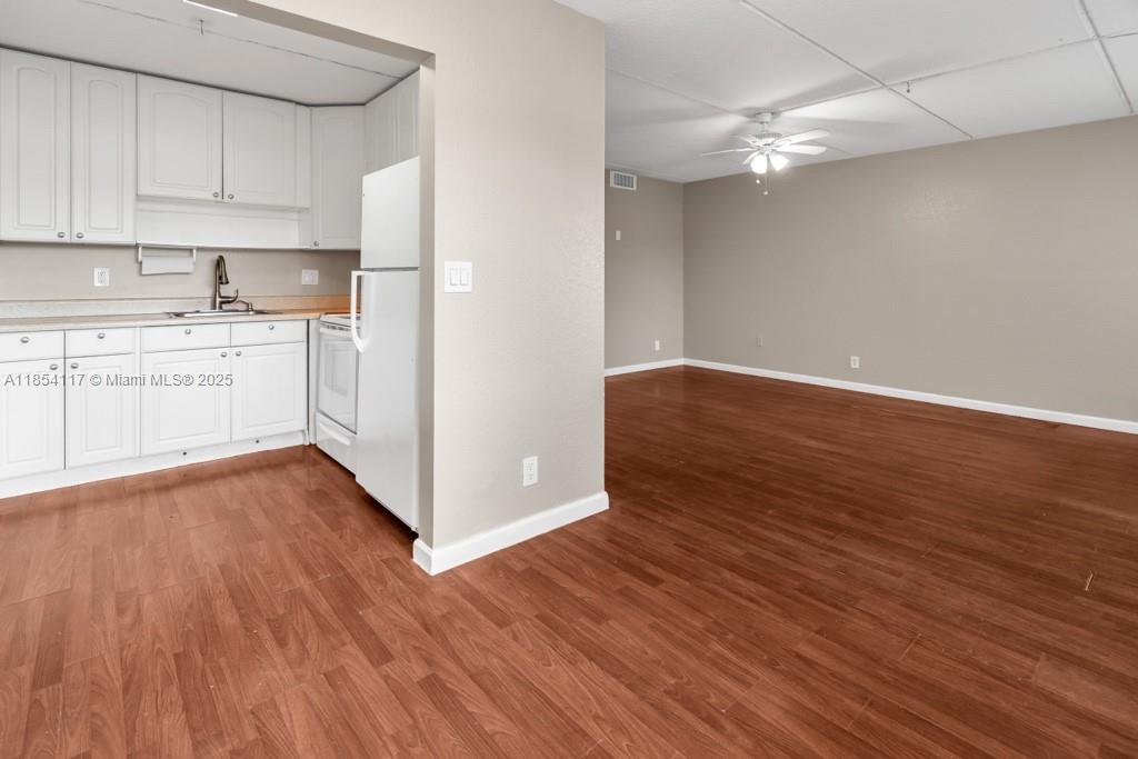 Property photo # 8