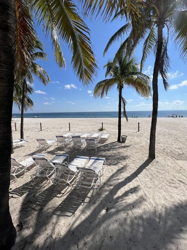 Pompano Atlantis Condo