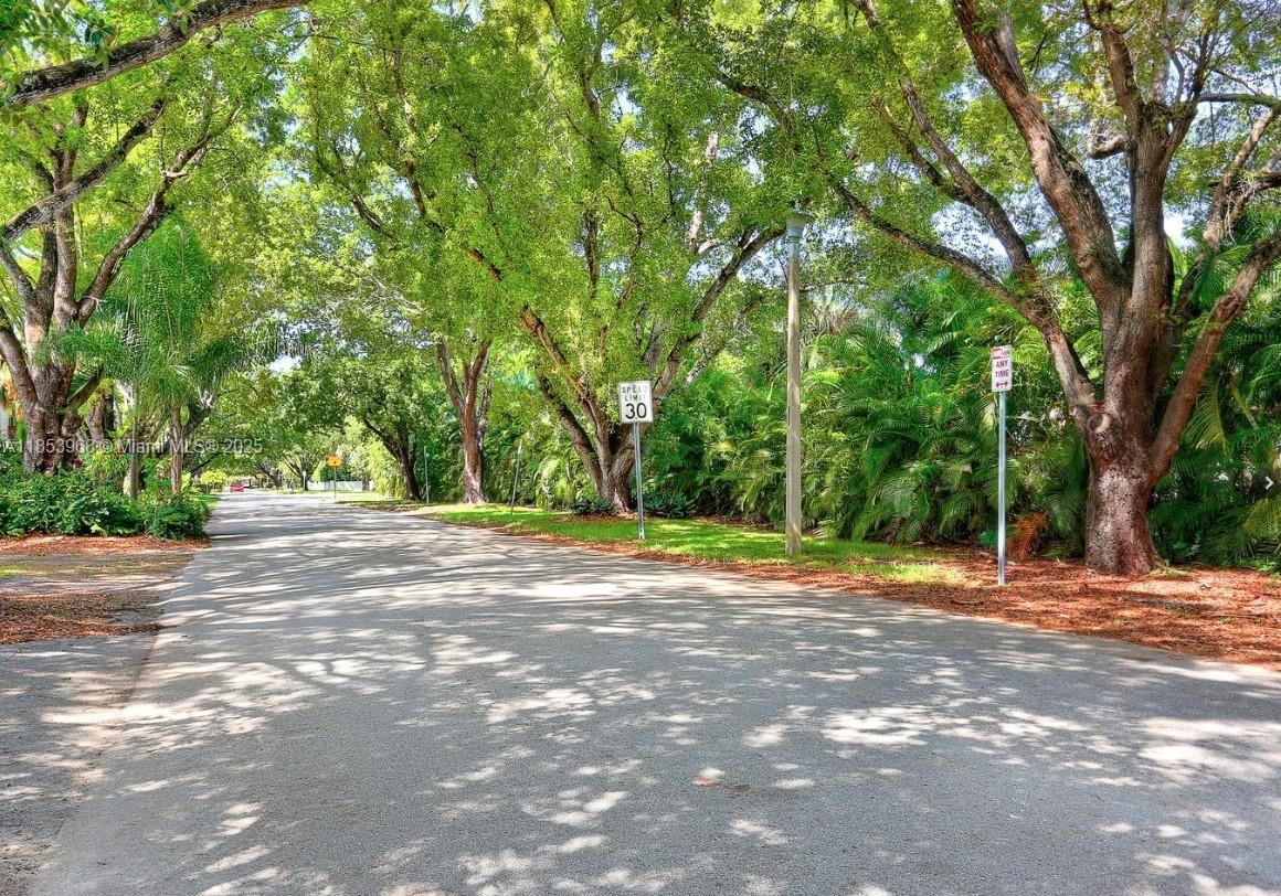 Apartamento à Venda em Coral Gables, FL