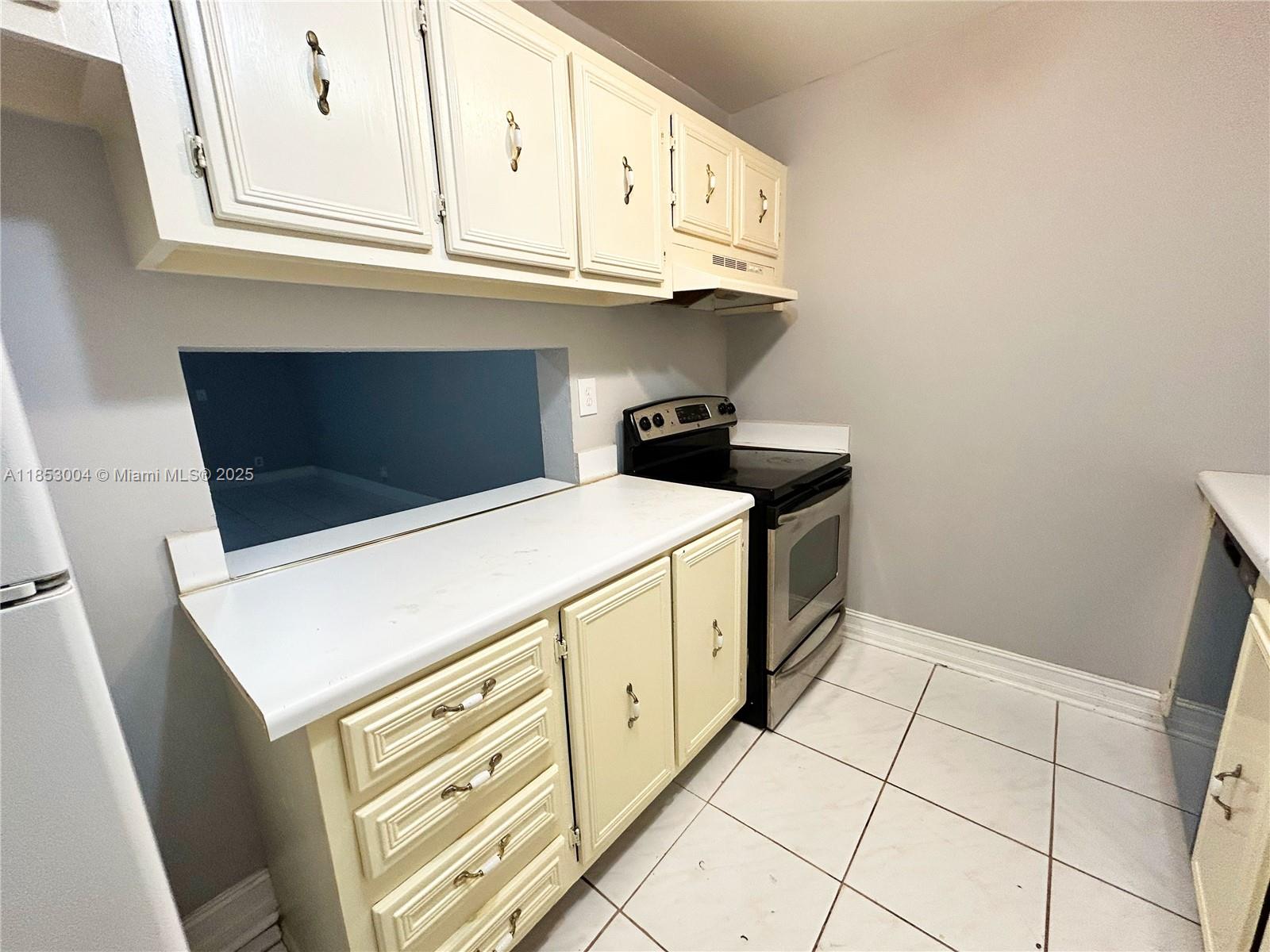 Property photo # 8