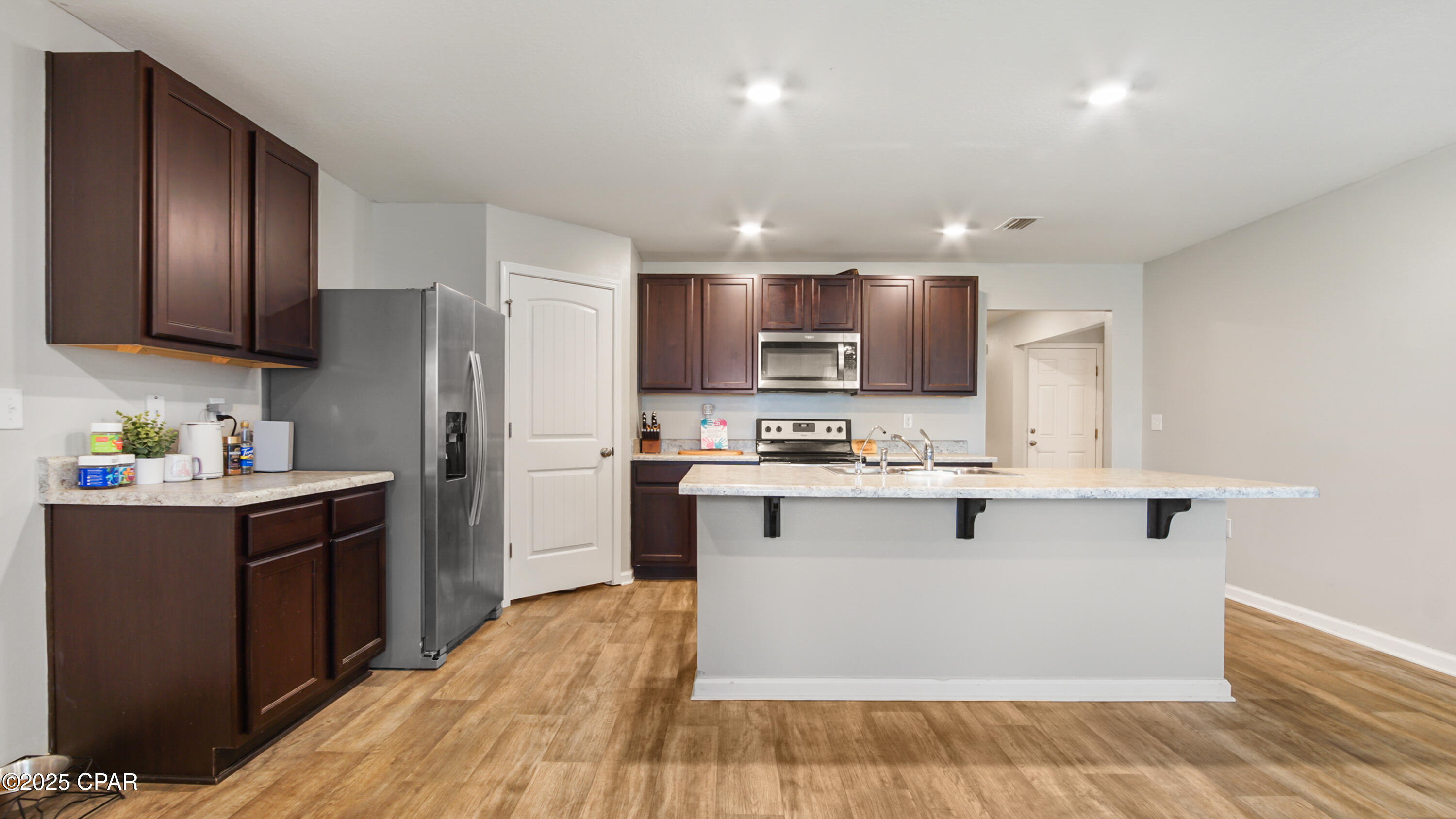 Image 19 For 7106 Penn Way