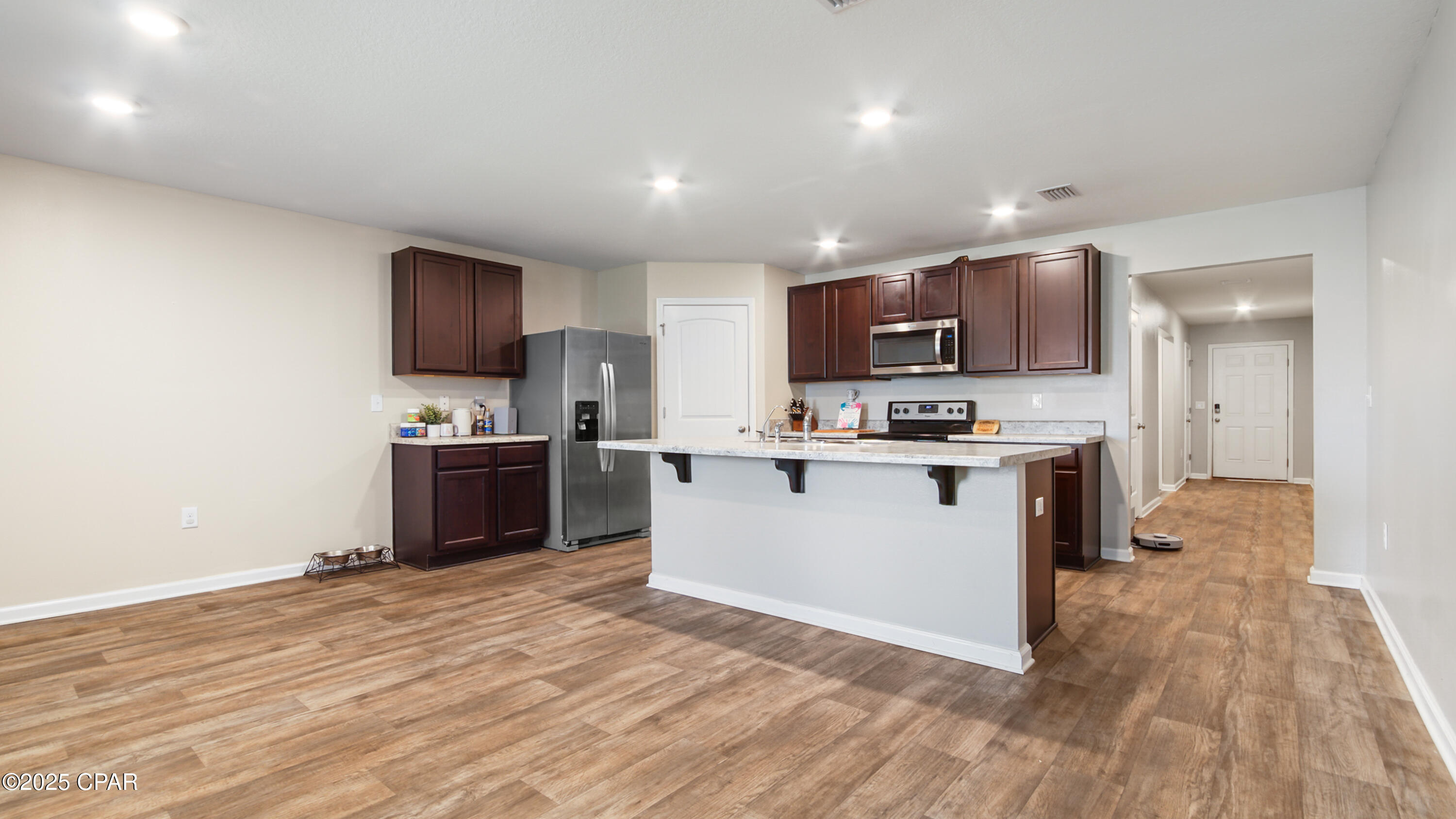 Image 21 For 7106 Penn Way