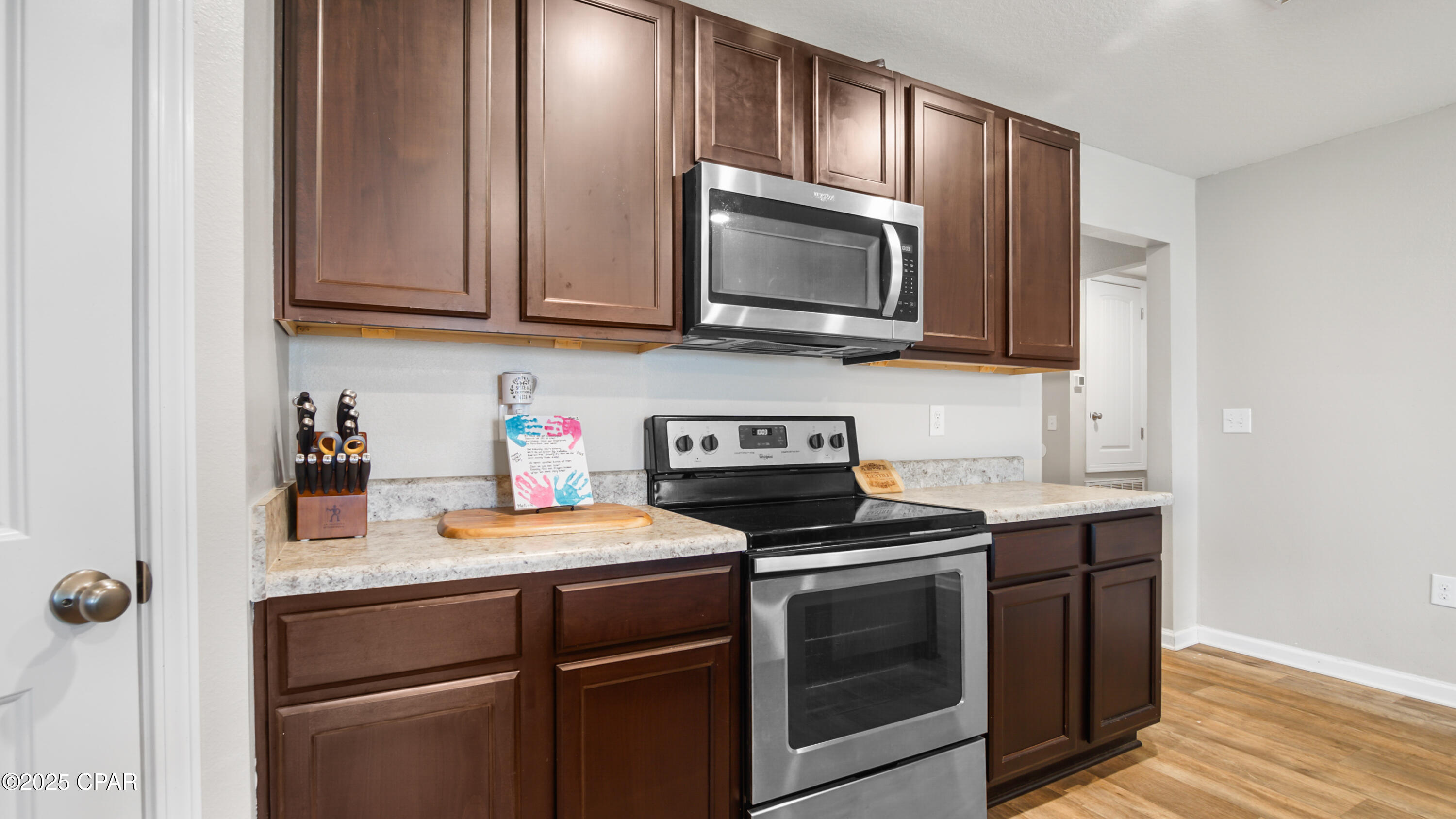 Image 22 For 7106 Penn Way