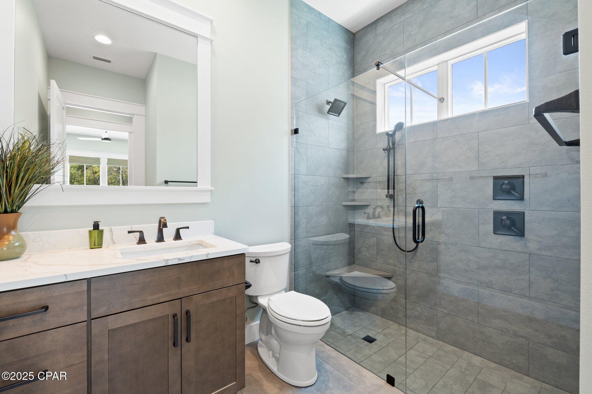 Qehlwmiwddf_iut2ajh8oolgwifn0a_im Fin Pofx4