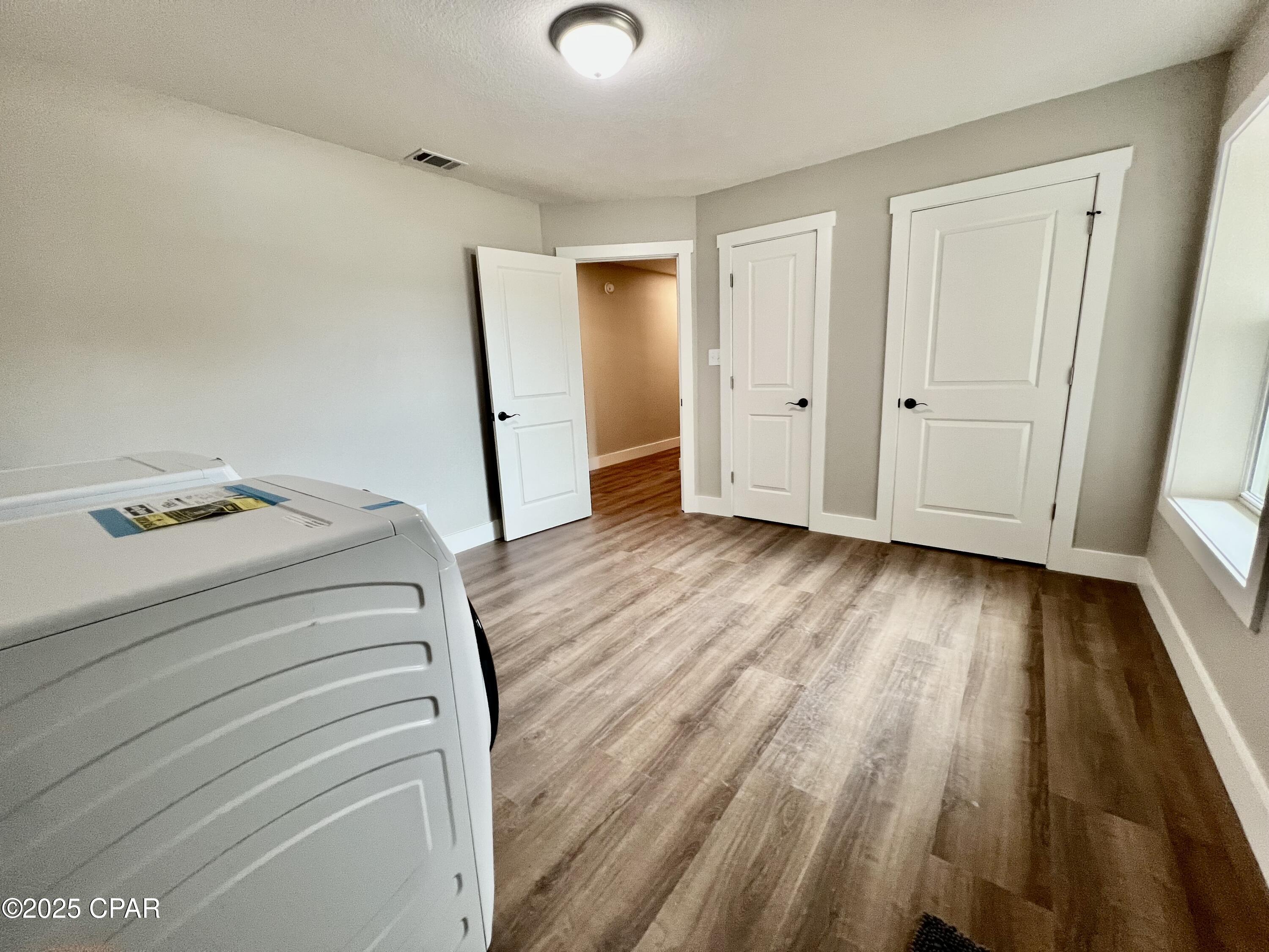 Image 17 For 16 1st Street