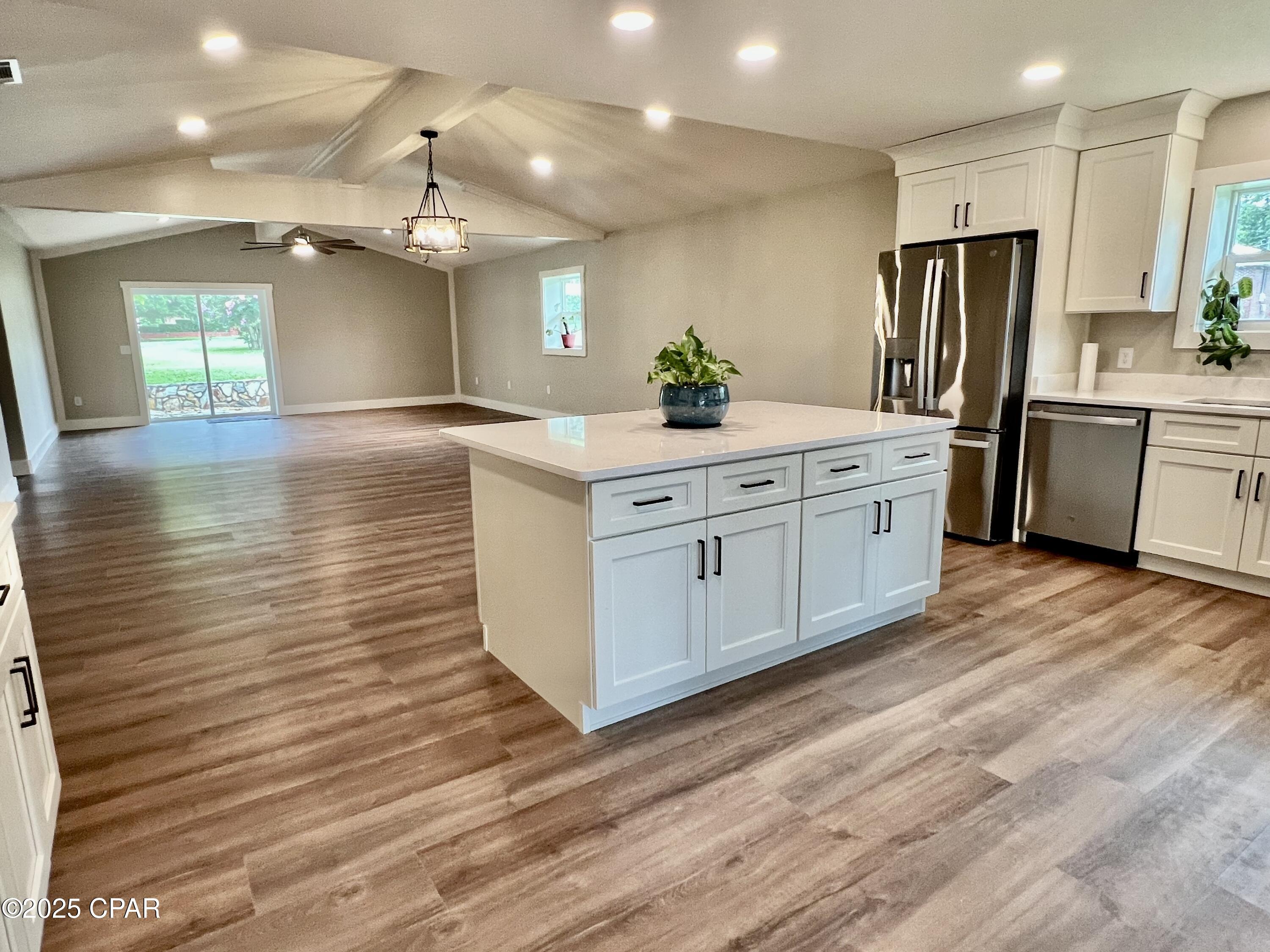 Image 4 For 16 1st Street