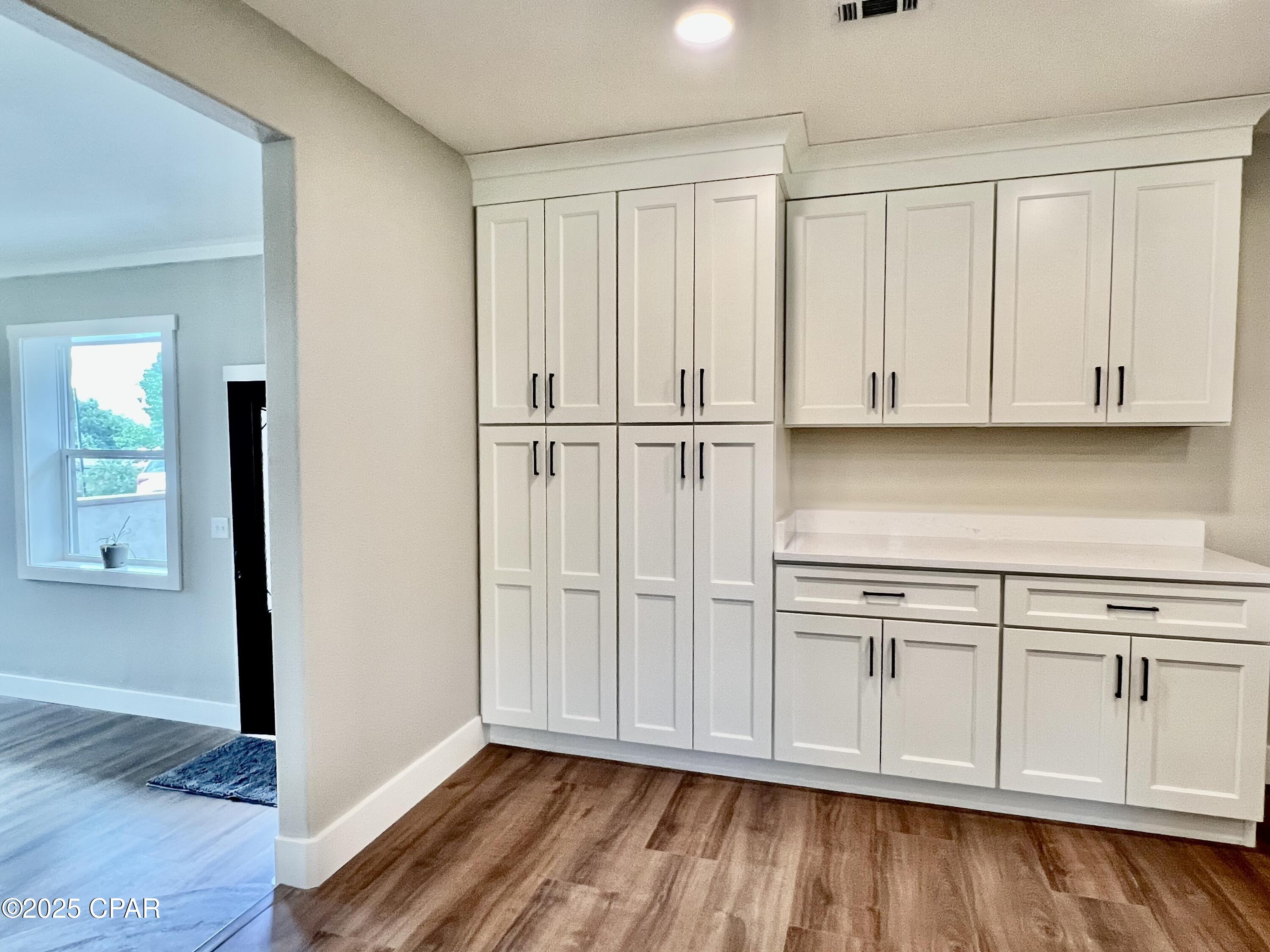 Image 7 For 16 1st Street