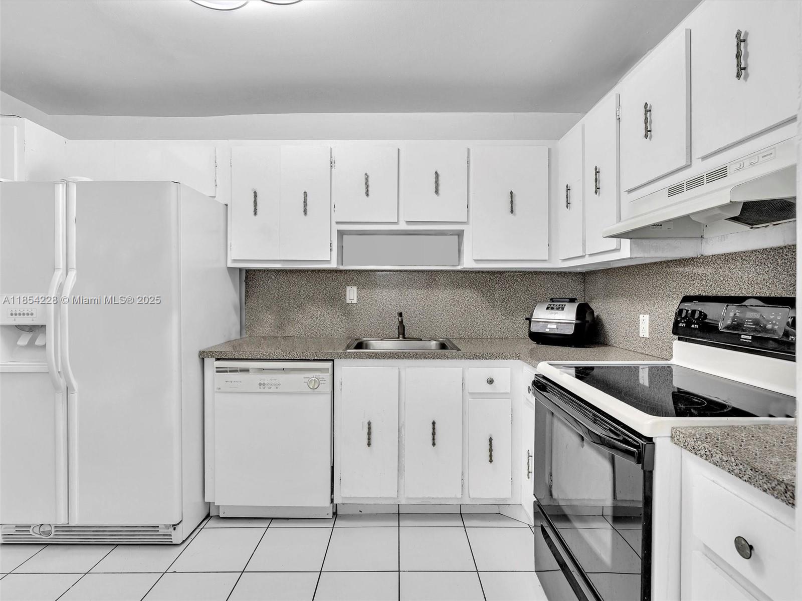 Property photo # 4