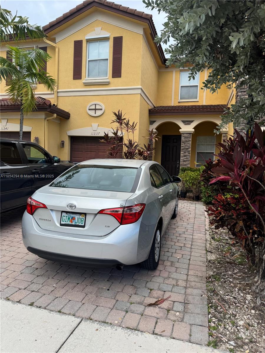 Property photo # 0