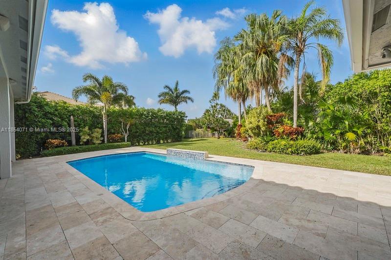Property photo # 9