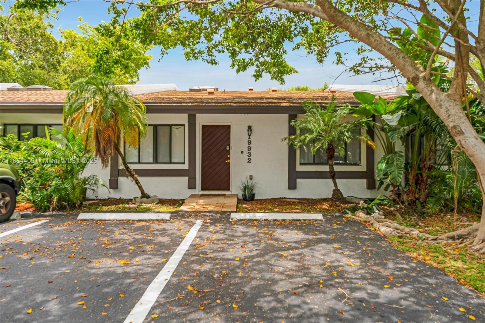 Property photo # 0