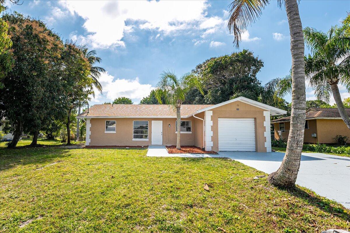 Homes for sale in Port St Lucie, FL | 380 Se Crosspoint Dr, Port St Lucie, FL 34983 | MLS# R11113664