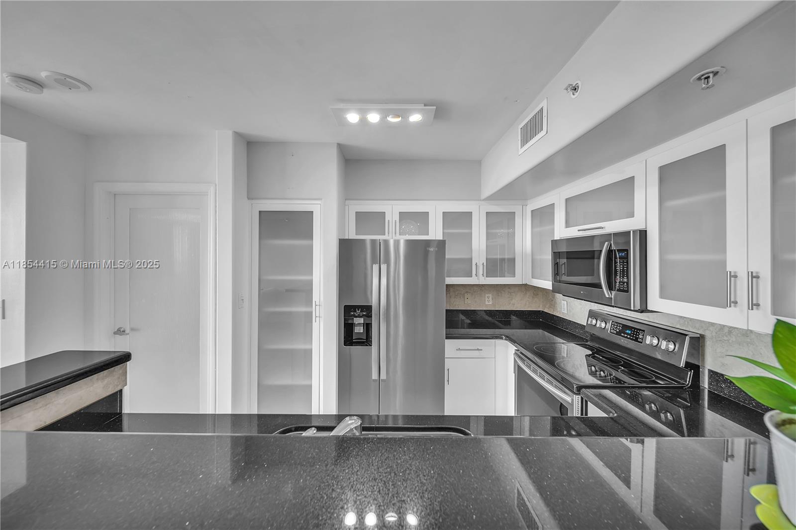 90 Alton Rd #2604, Miami Beach FL 33139