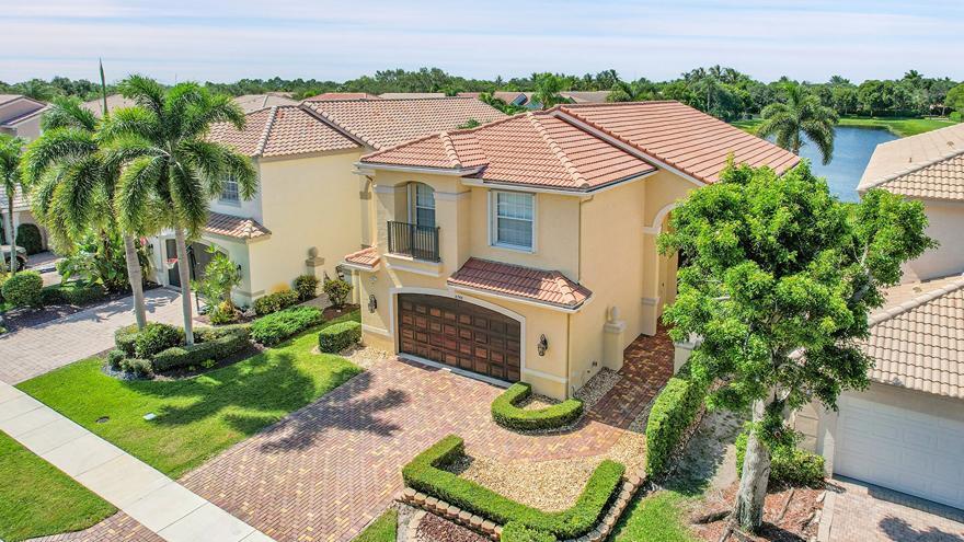 Homes for sale in Boynton Beach, FL | 8748 Sandy Crest Lane, Boynton Beach, FL 33473 | MLS# R11113671