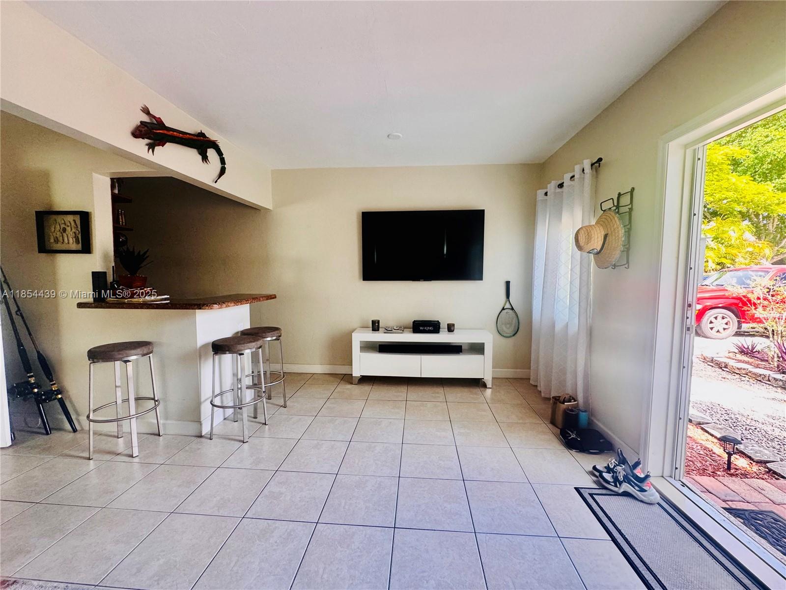 Property photo # 7
