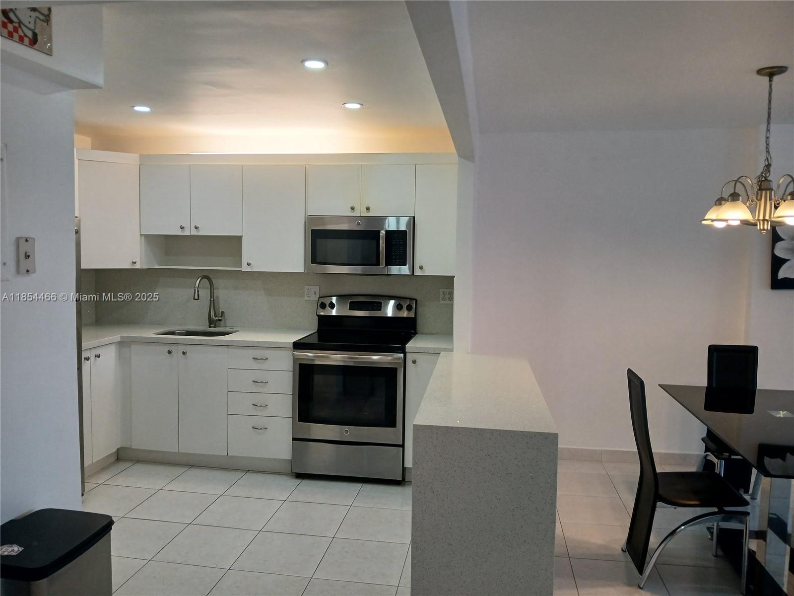 Property photo # 9